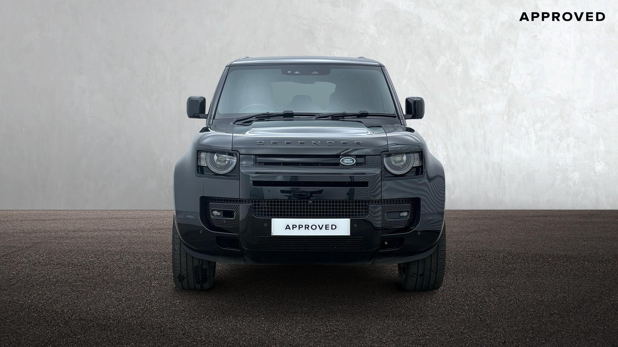 Land Rover Defender view 7