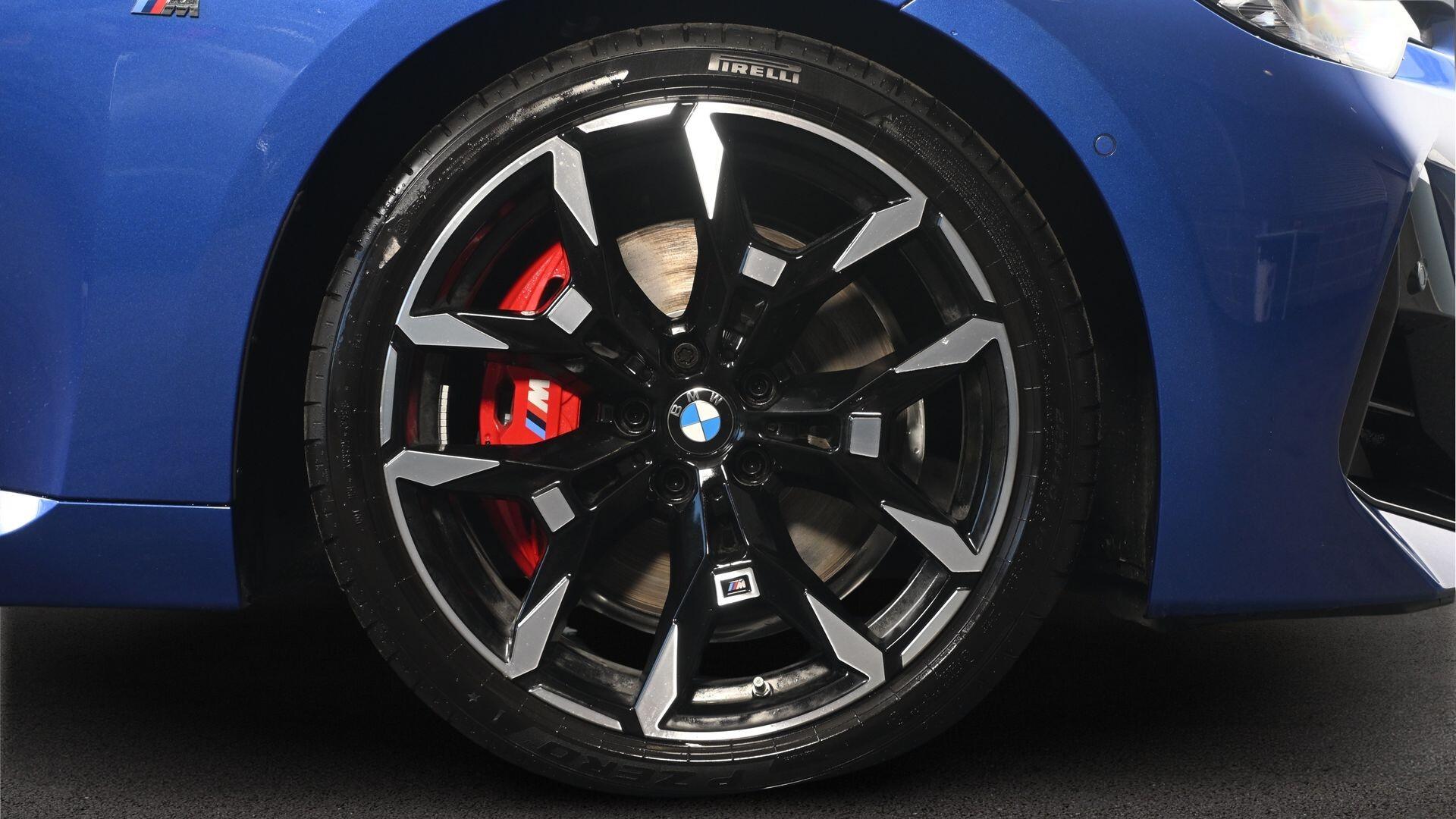 BMW 2 Series view 14