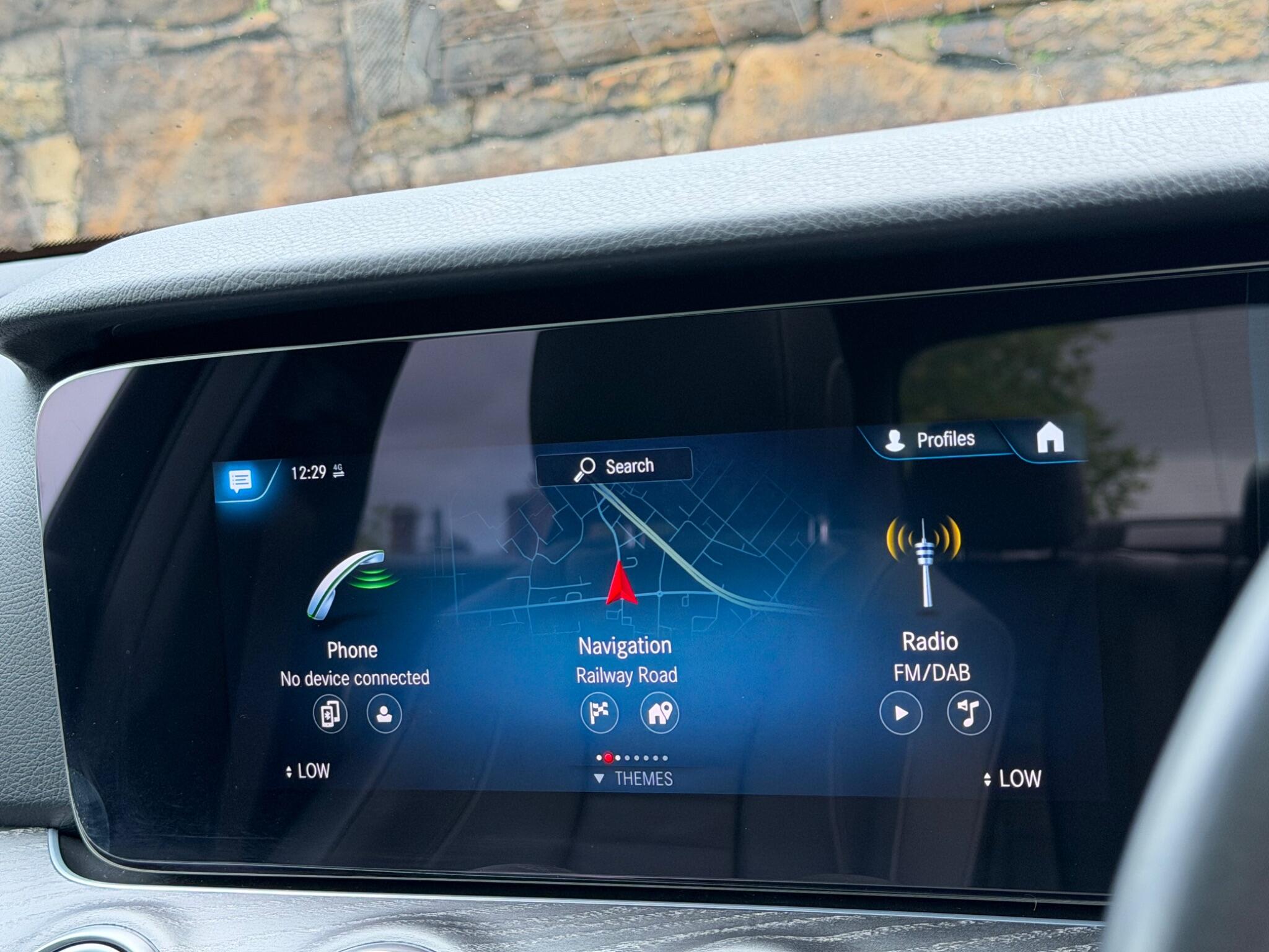 Mercedes-Benz E-Class view 30
