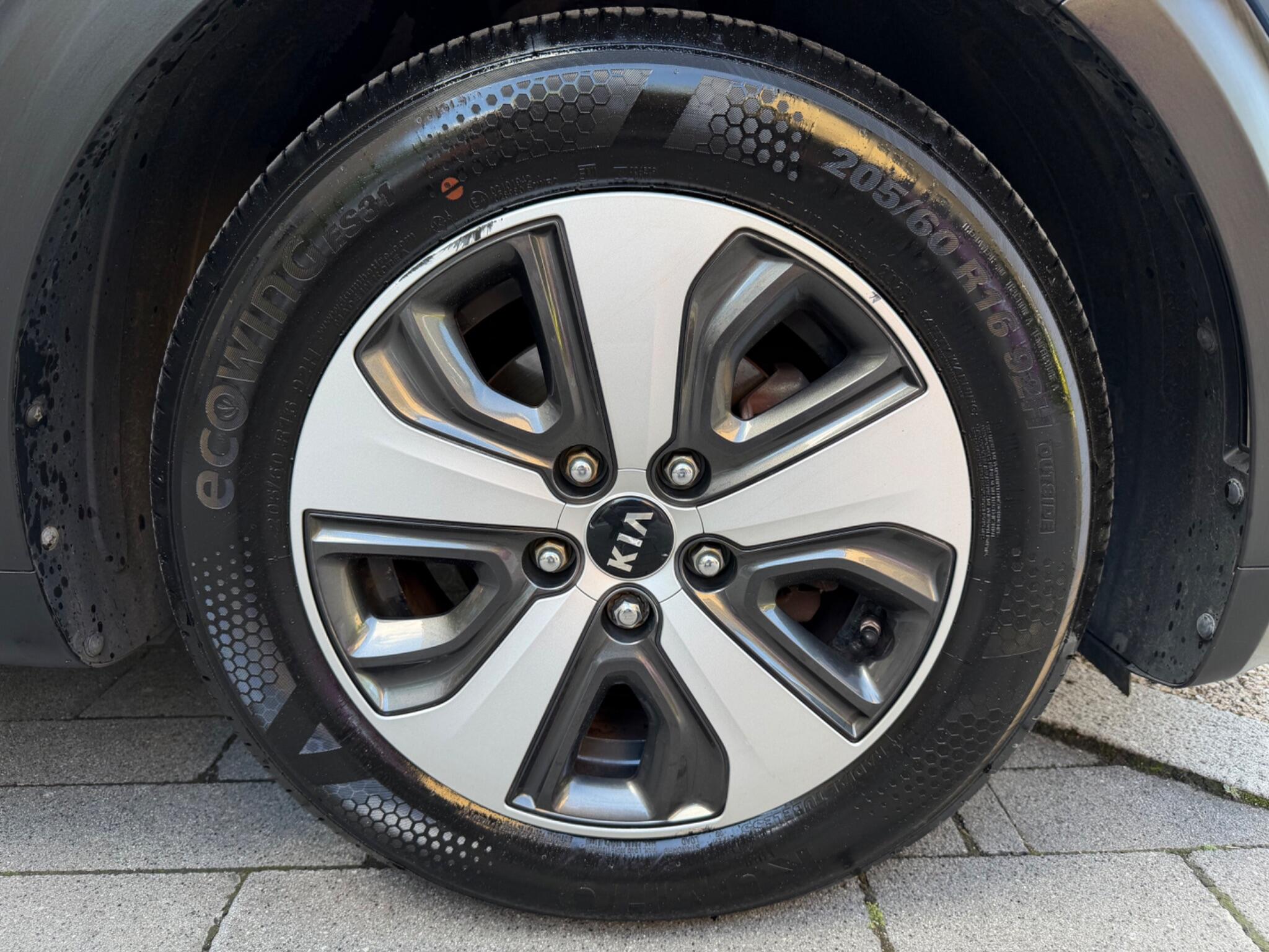 Kia Niro view 27