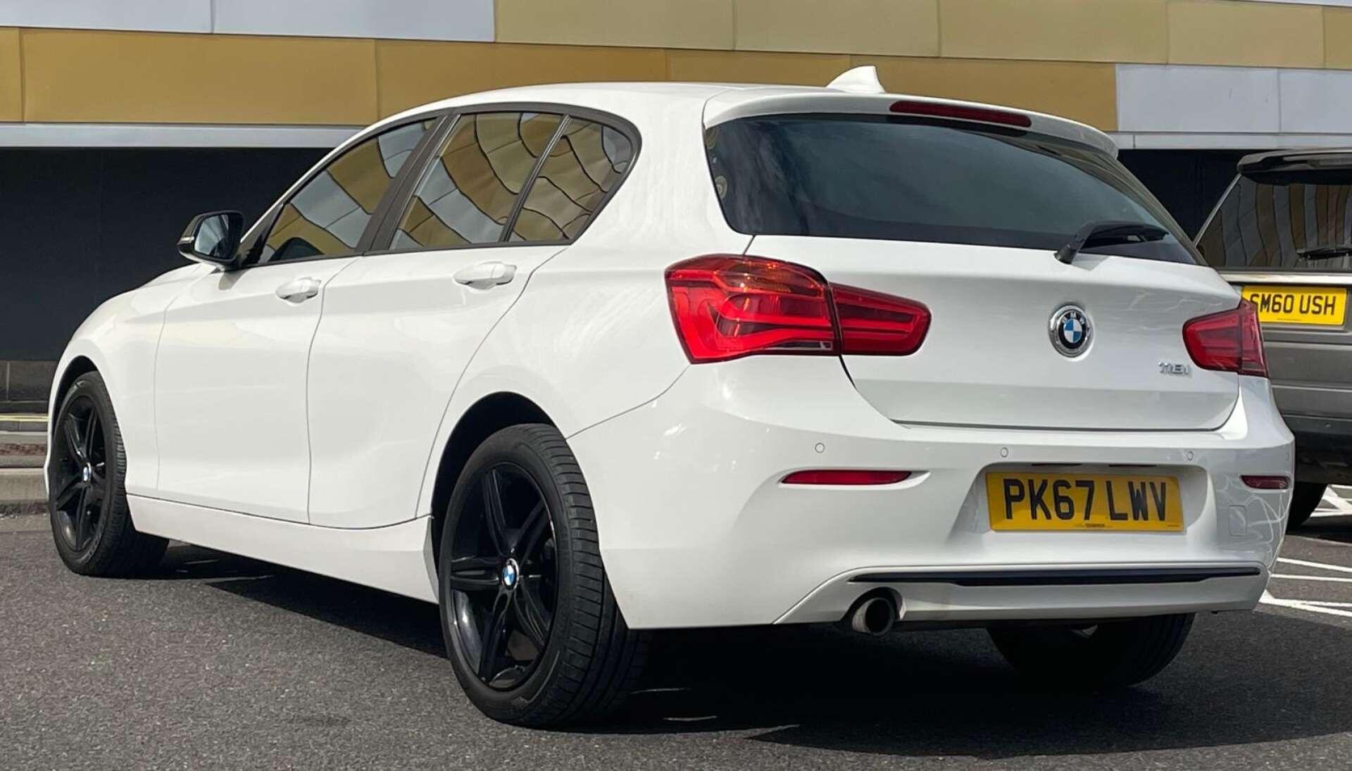 BMW 1 Series view 5