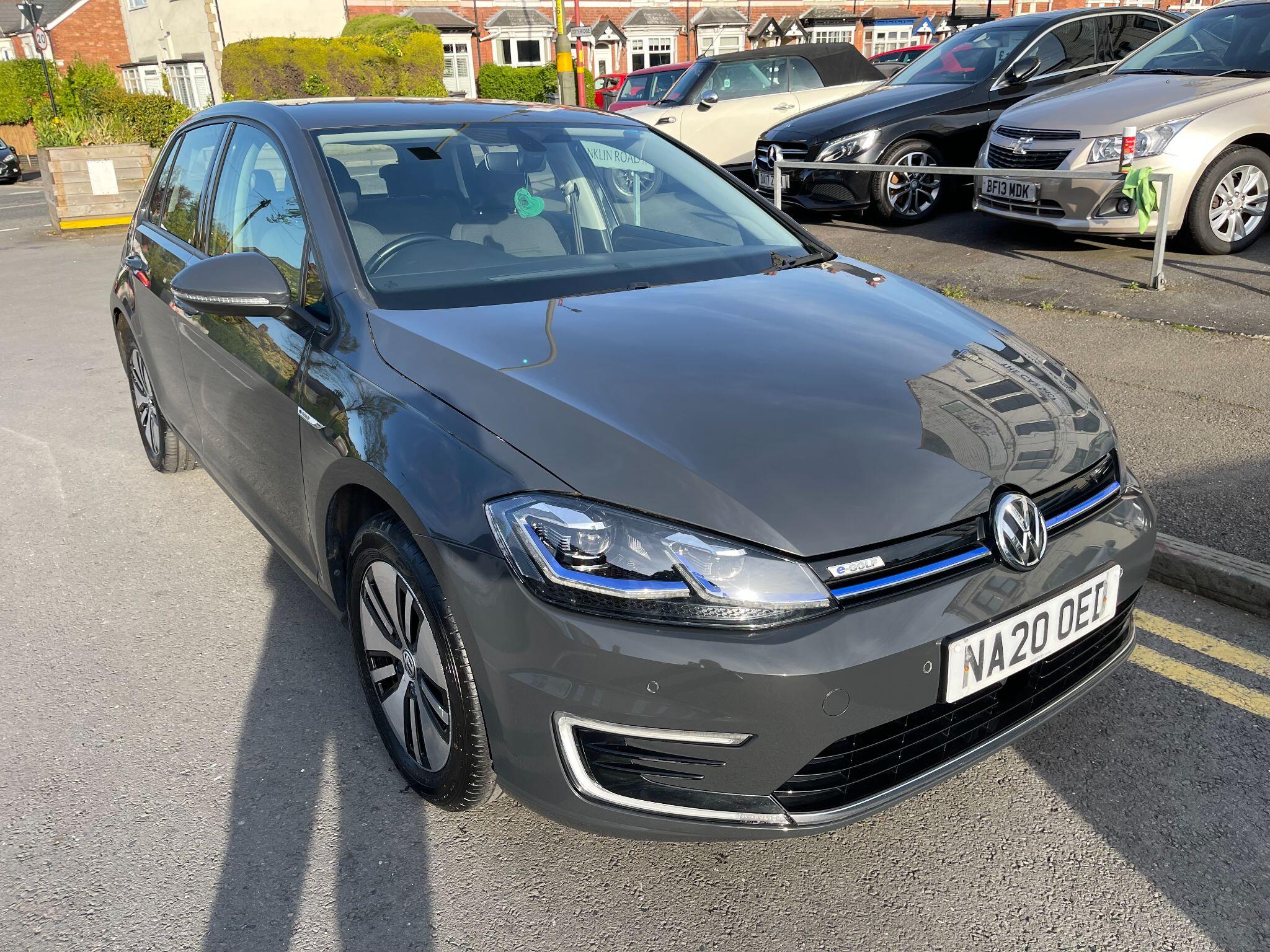 Volkswagen E-Golf view 2
