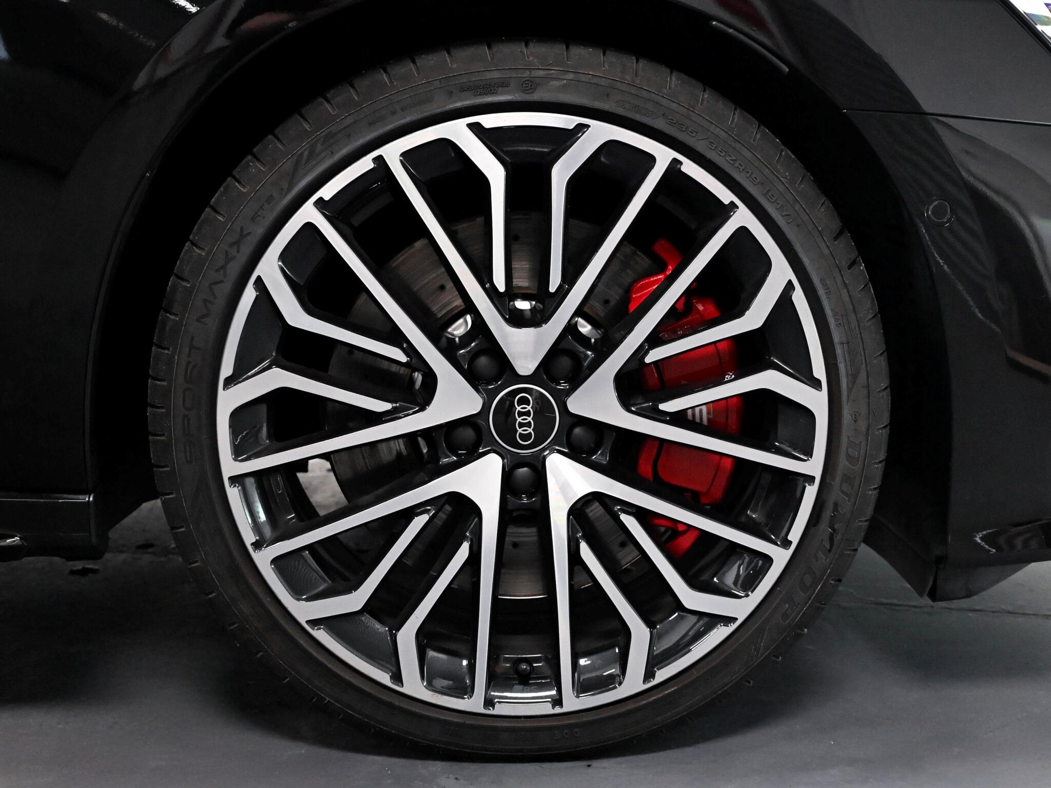 Audi S3 view 64