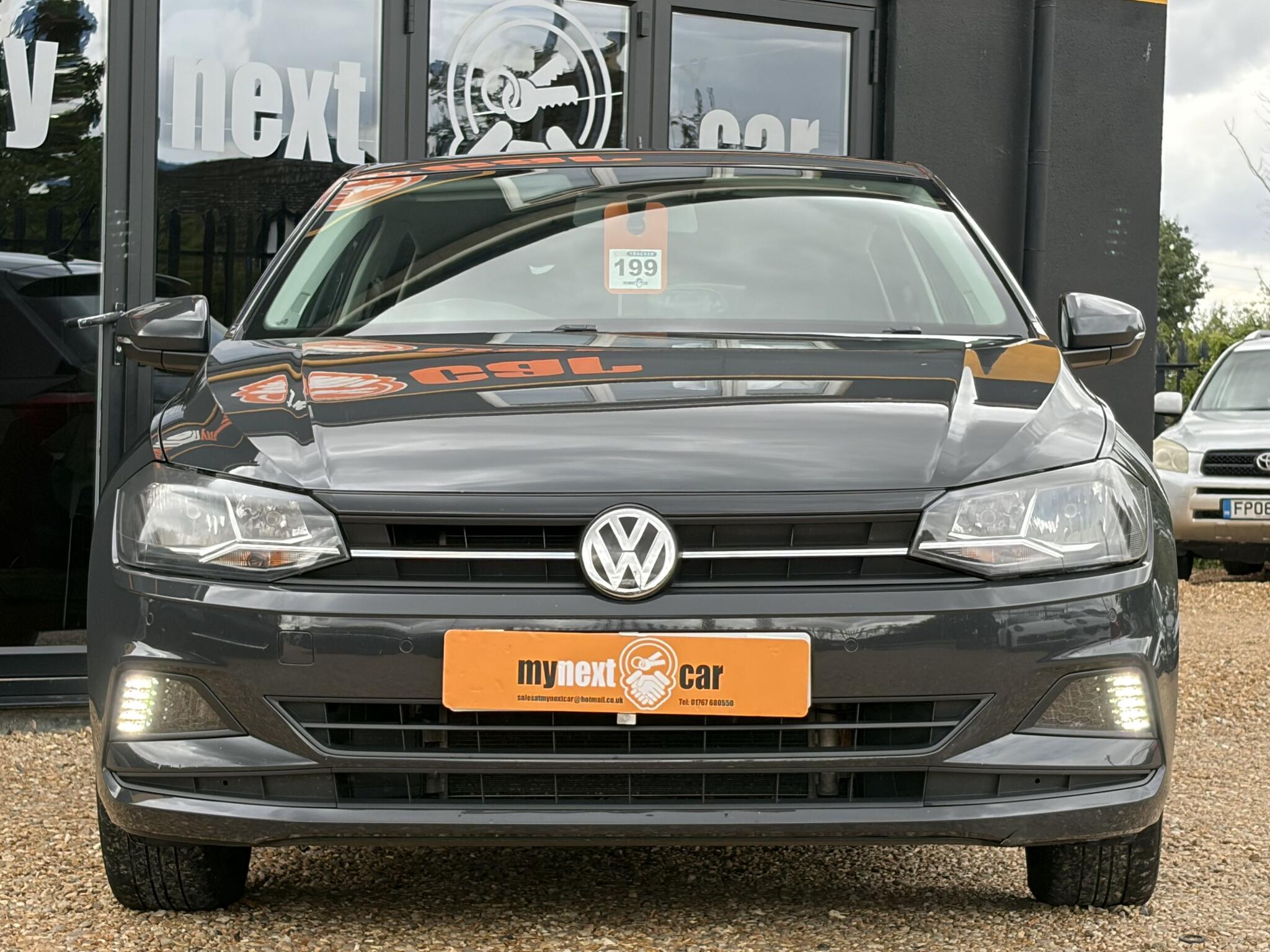 Volkswagen Polo view 3