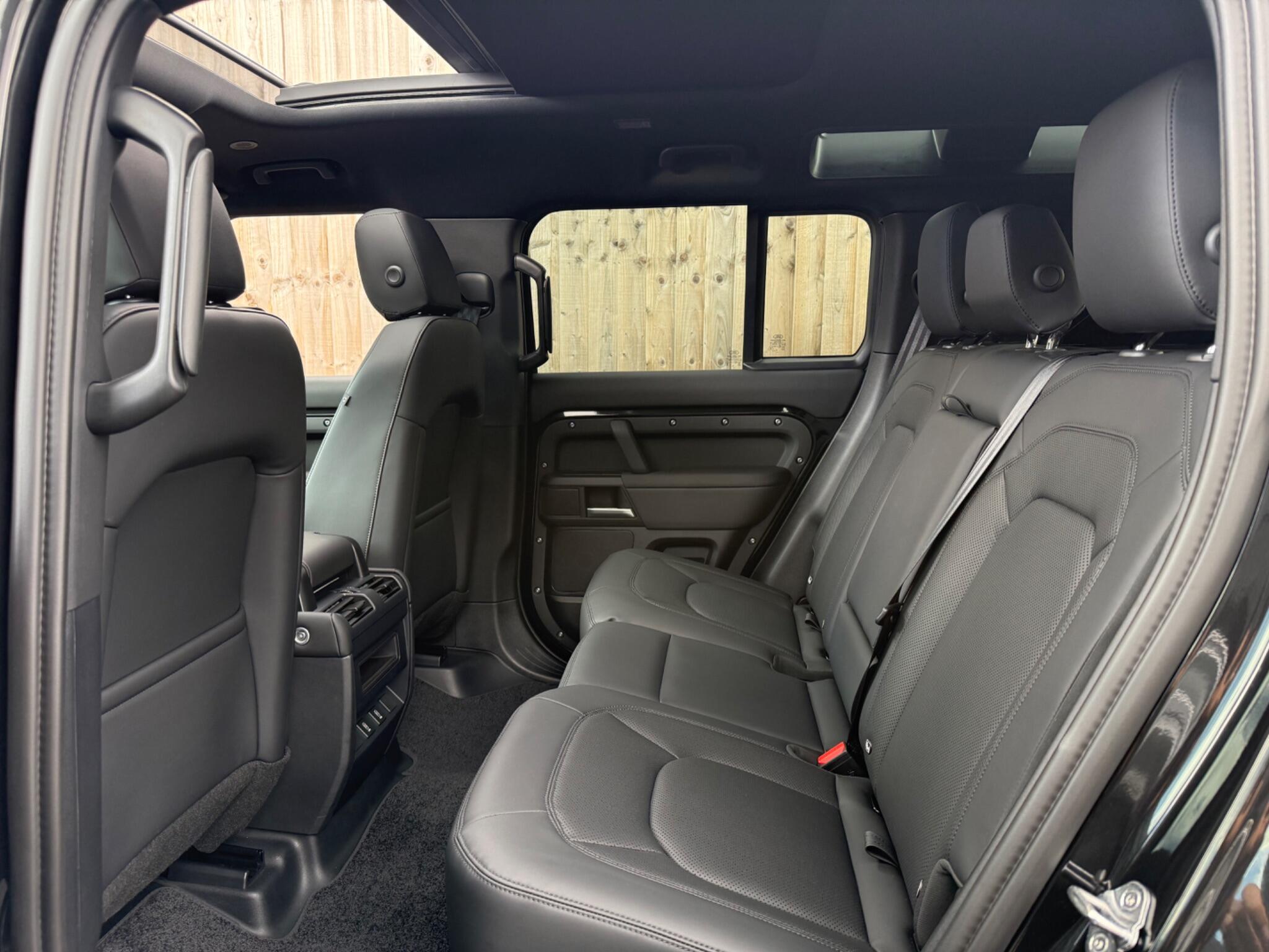Land Rover Defender view 12