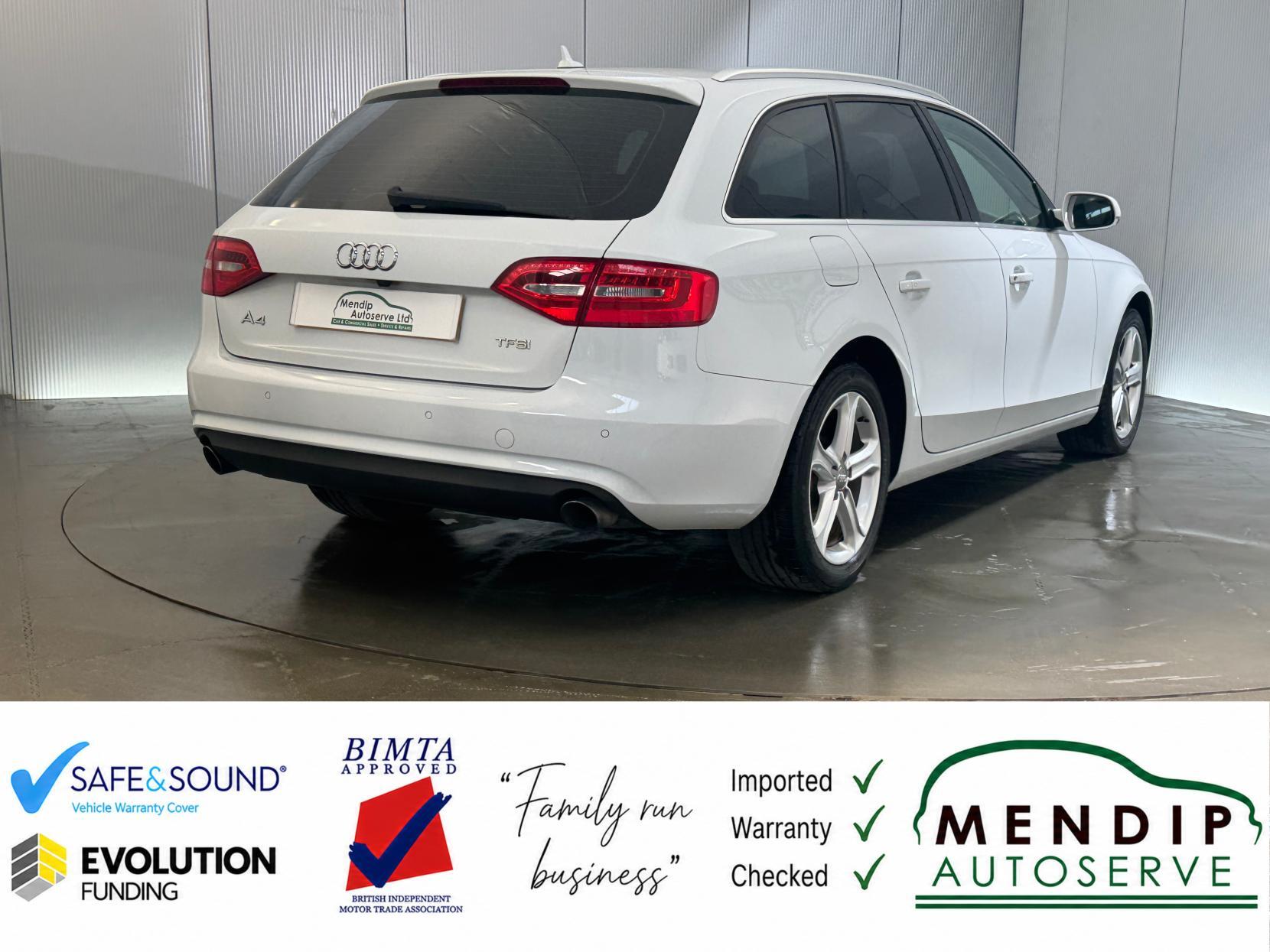 Audi A4 Avant view 24