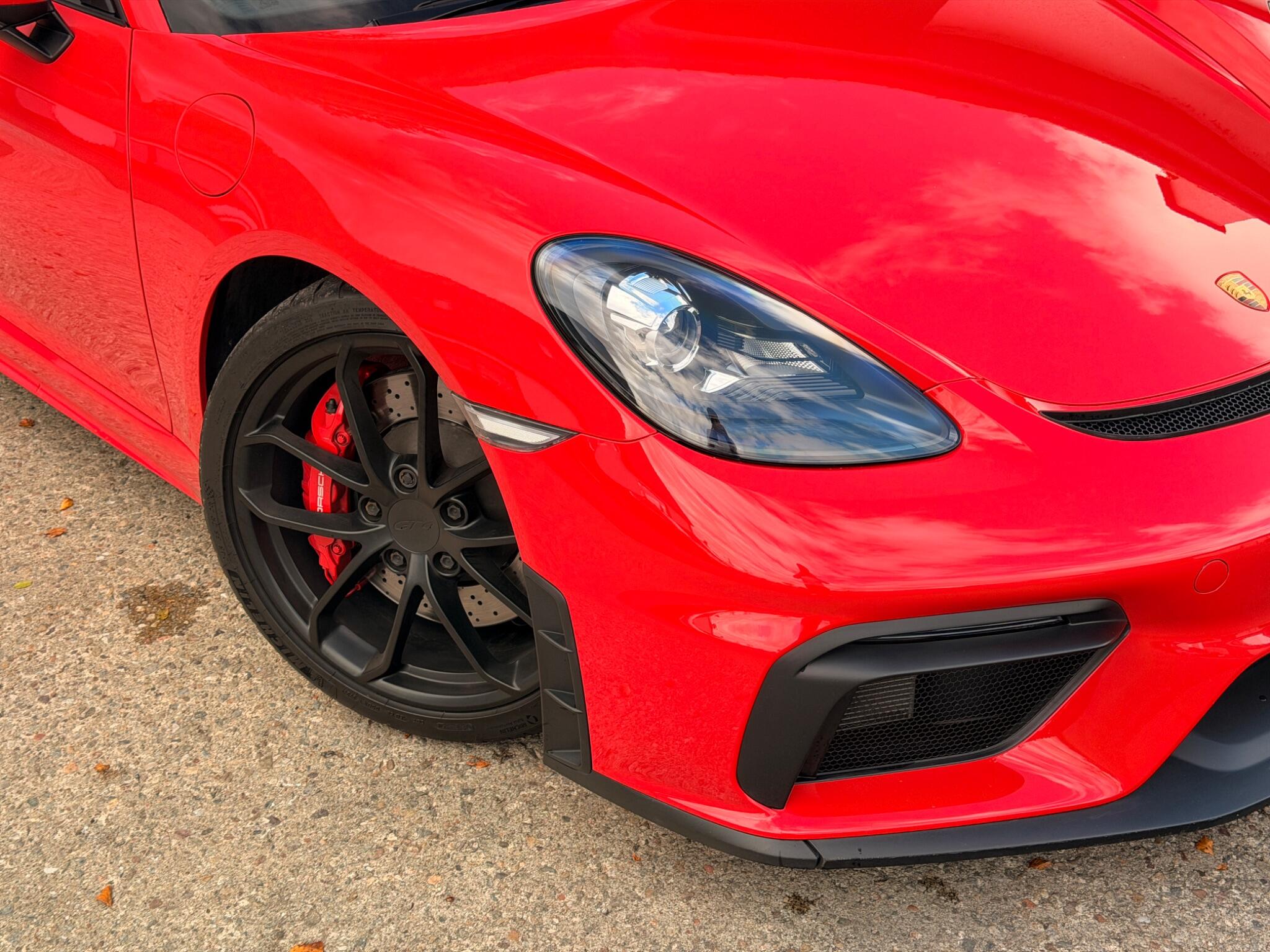 Porsche Cayman view 28