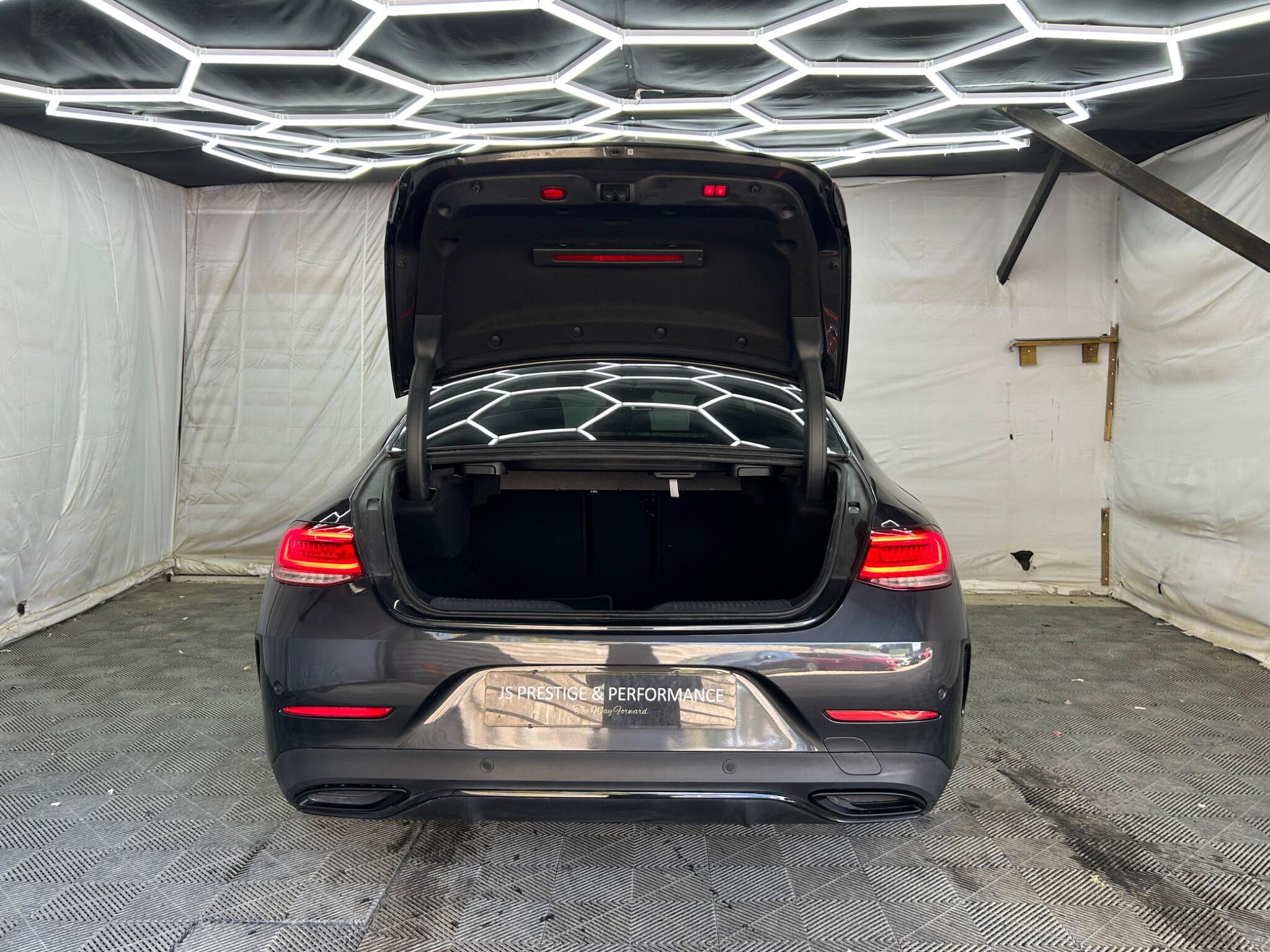 Mercedes-Benz CLS view 8