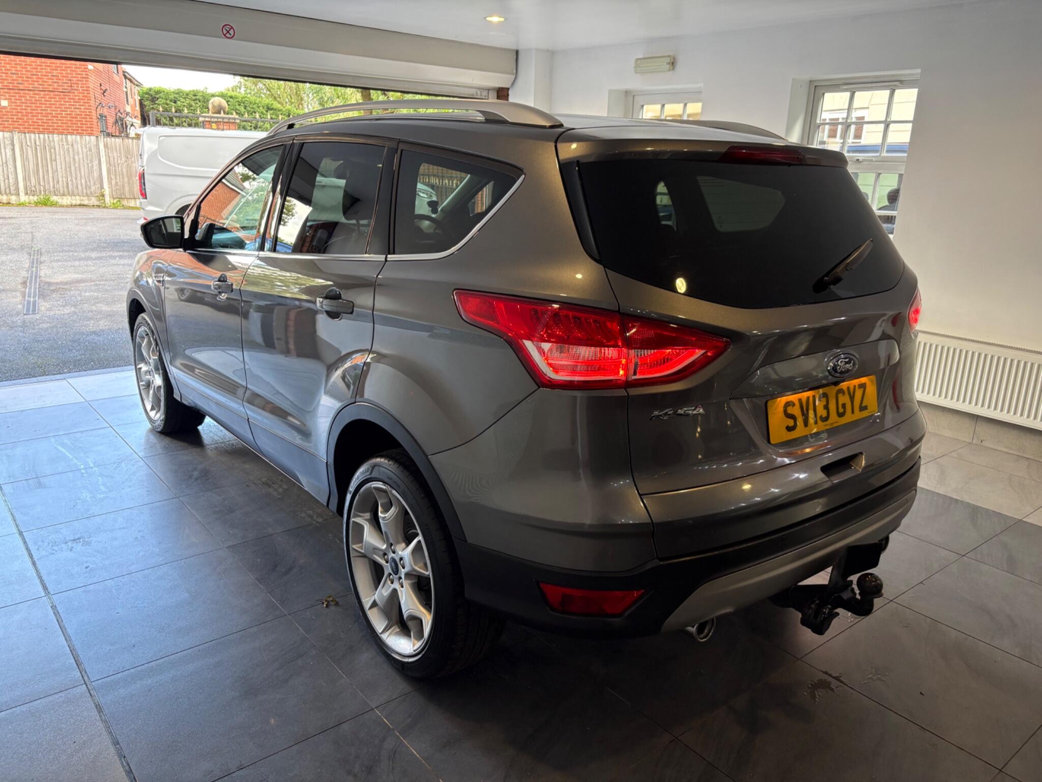 Ford Kuga view 6