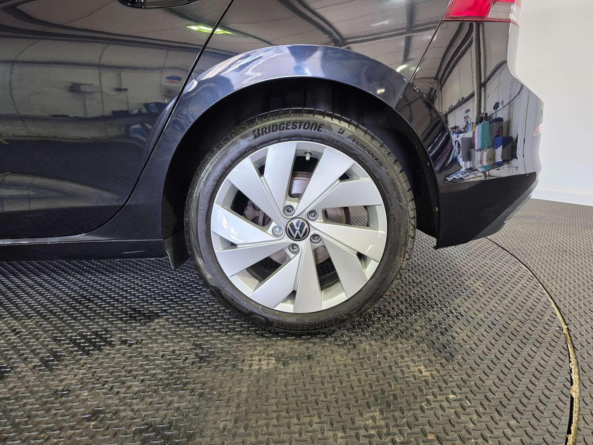 Volkswagen Golf view 62
