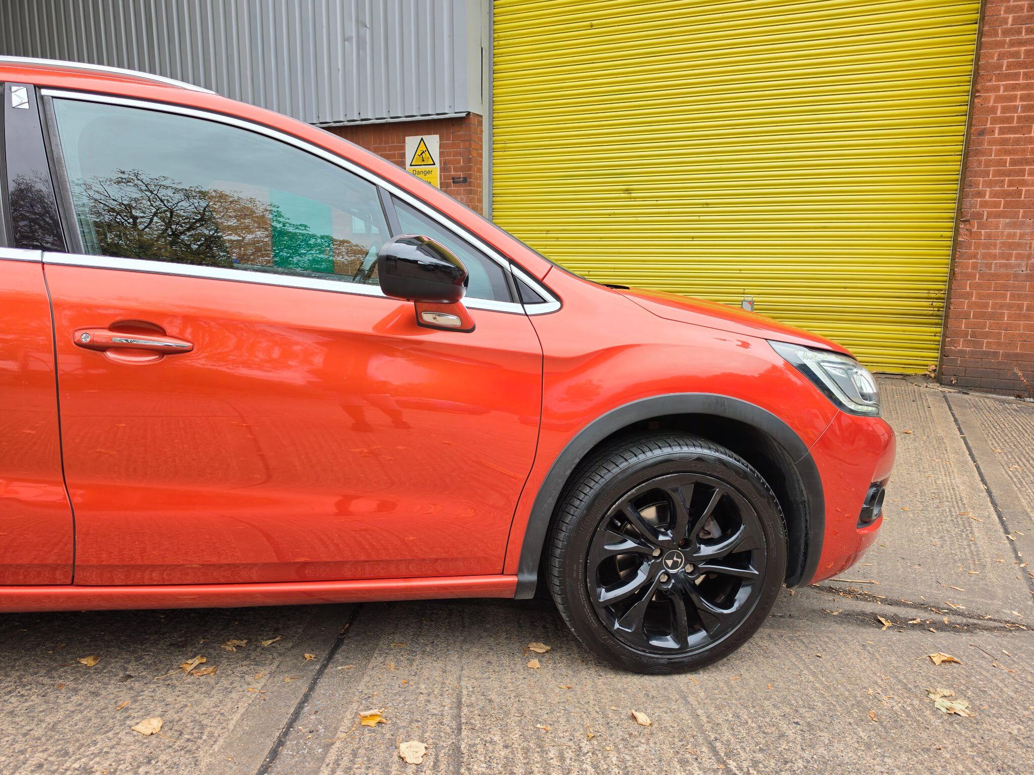 DS Automobiles DS 4 Crossback view 5