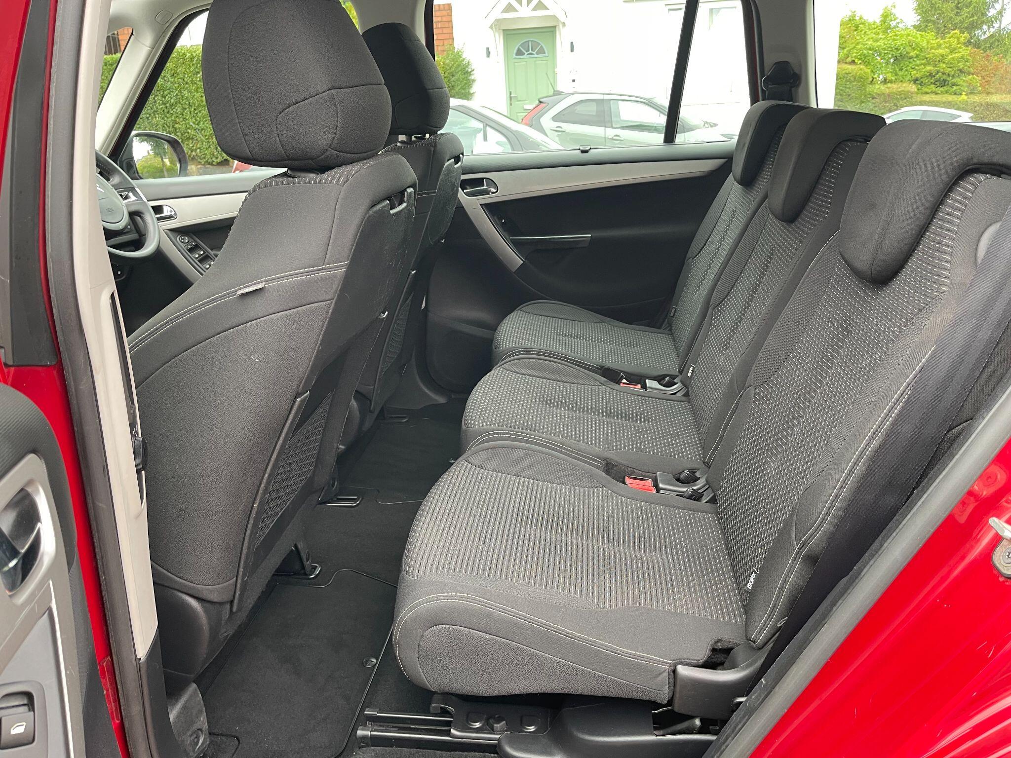 Citroen Grand C4 Picasso view 30