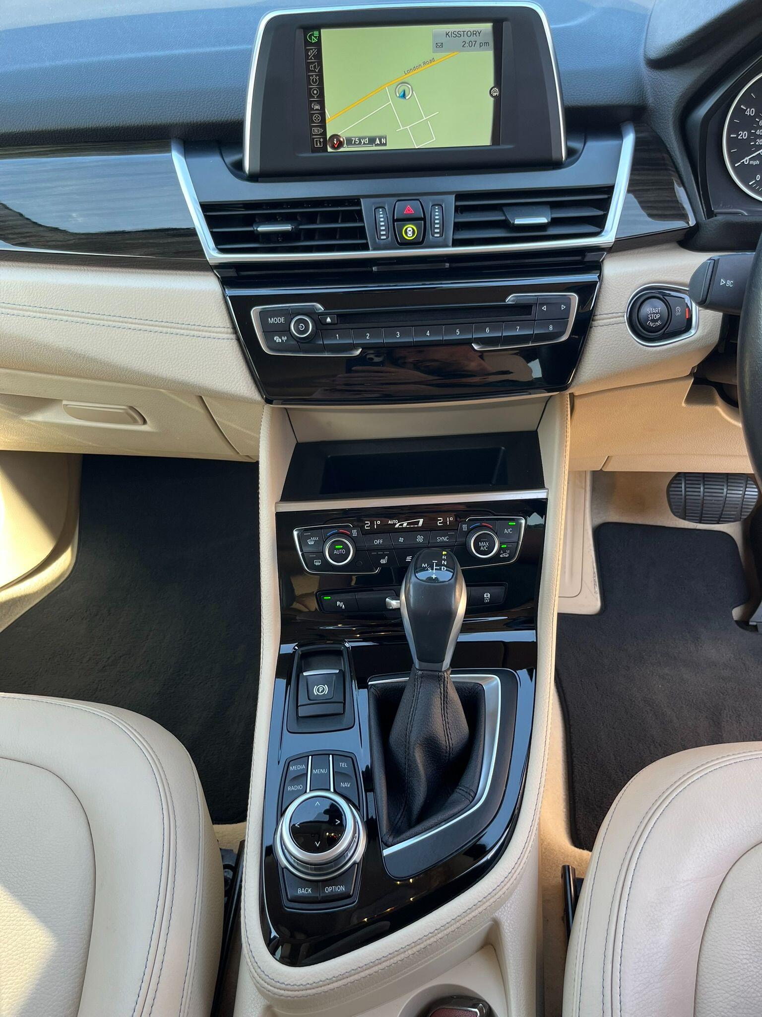 BMW 2 Series Active Tourer view 20