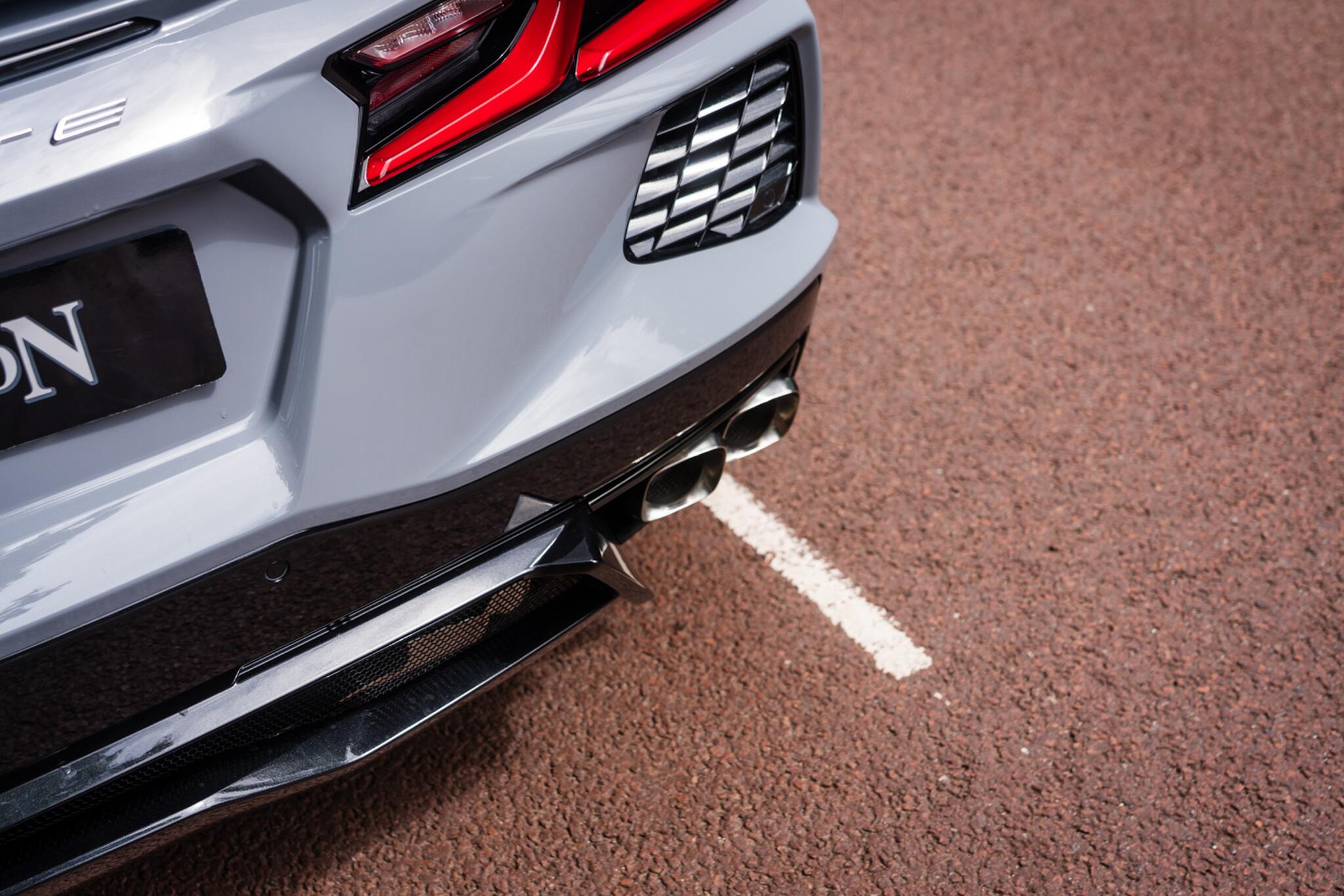 Chevrolet Corvette Stingray view 22