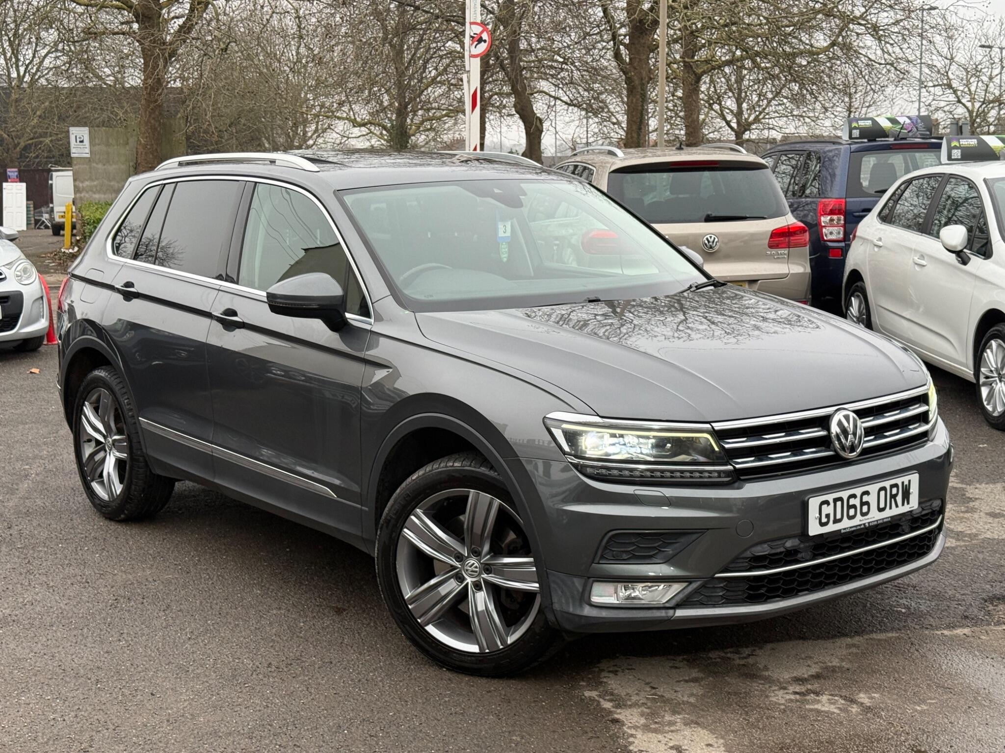 Volkswagen Tiguan - Image 7
