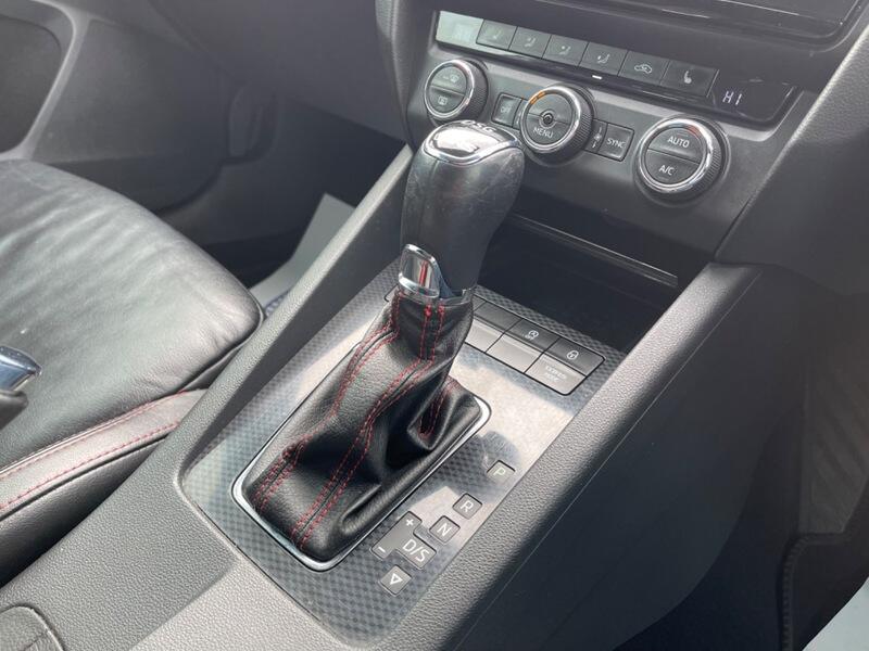 2015 Skoda Octavia image 15