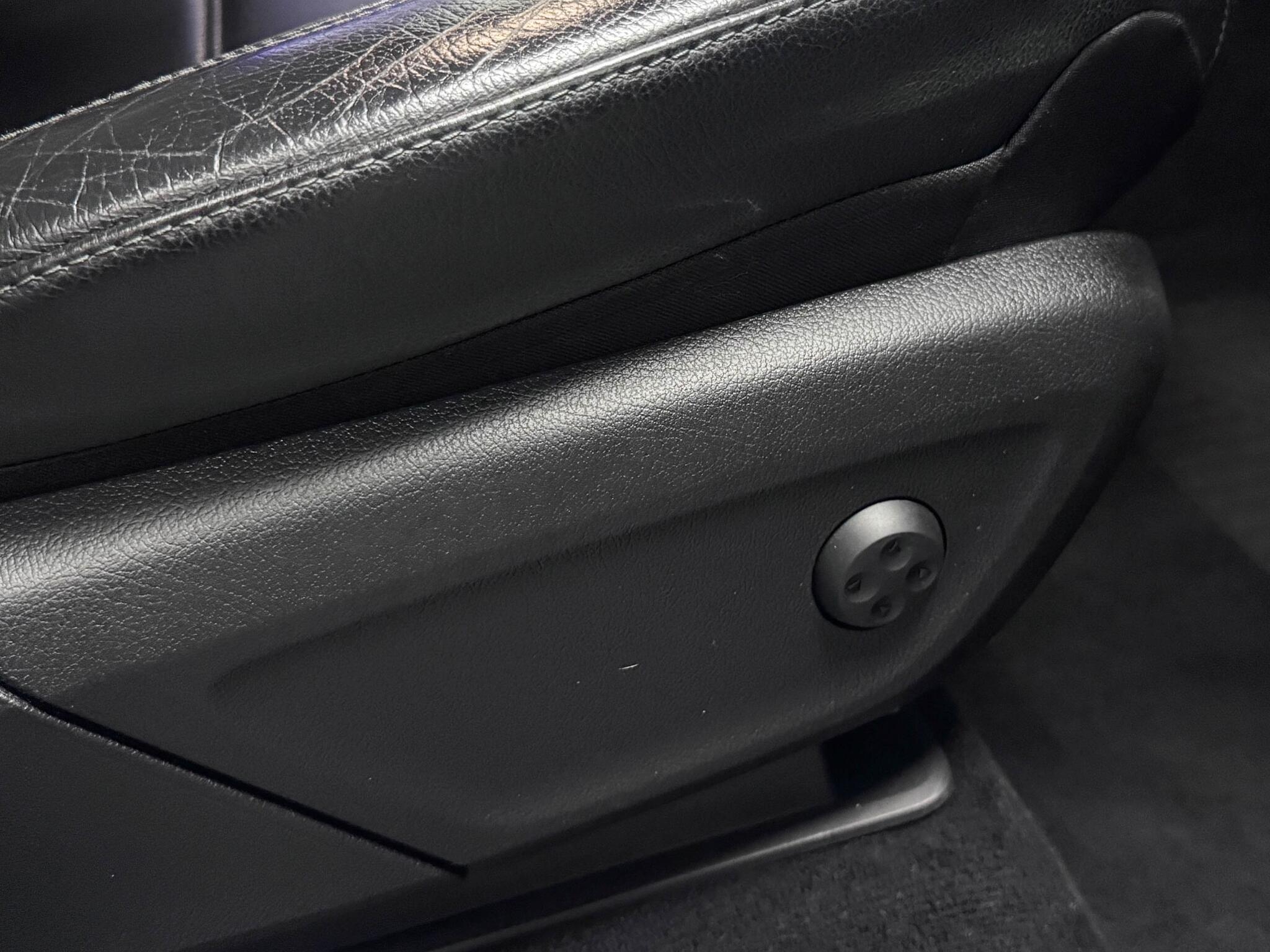 Mercedes-Benz Gle view 18