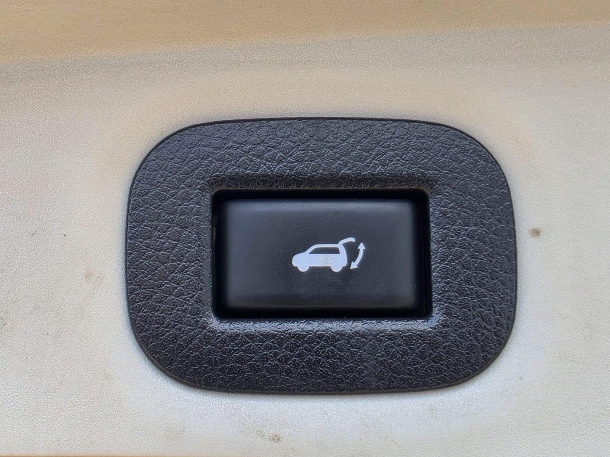 Nissan X-Trail view 30