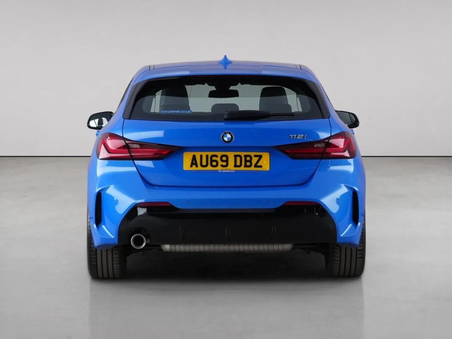 BMW 1 Series view 6