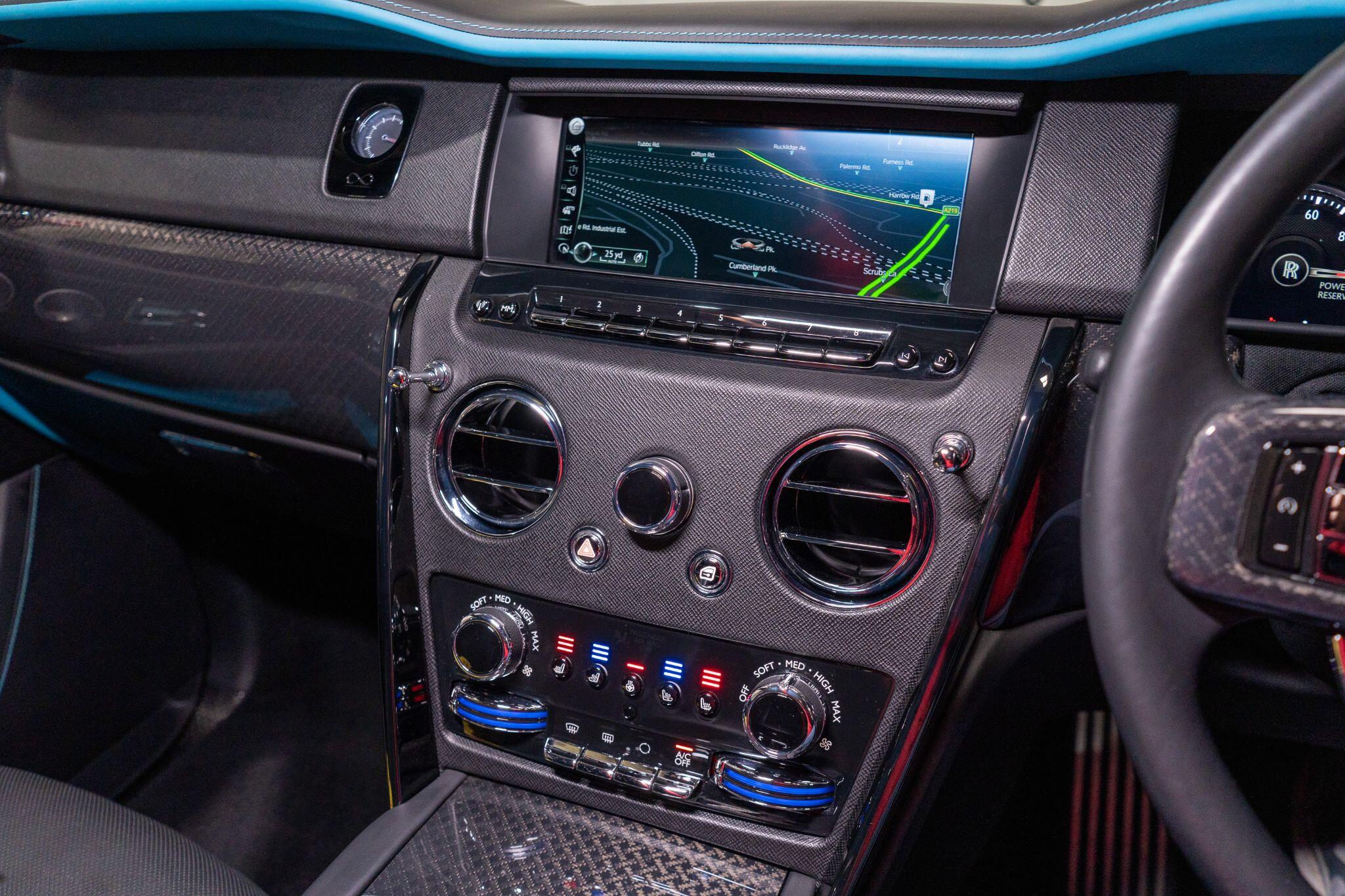 Rolls-Royce Cullinan view 25