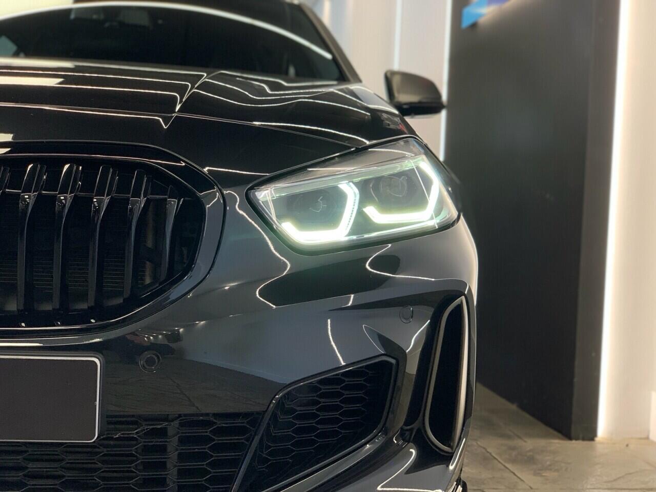 BMW 1 Series view 8