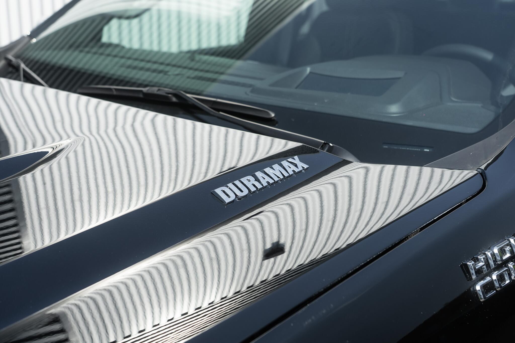 Chevrolet Silverado view 17