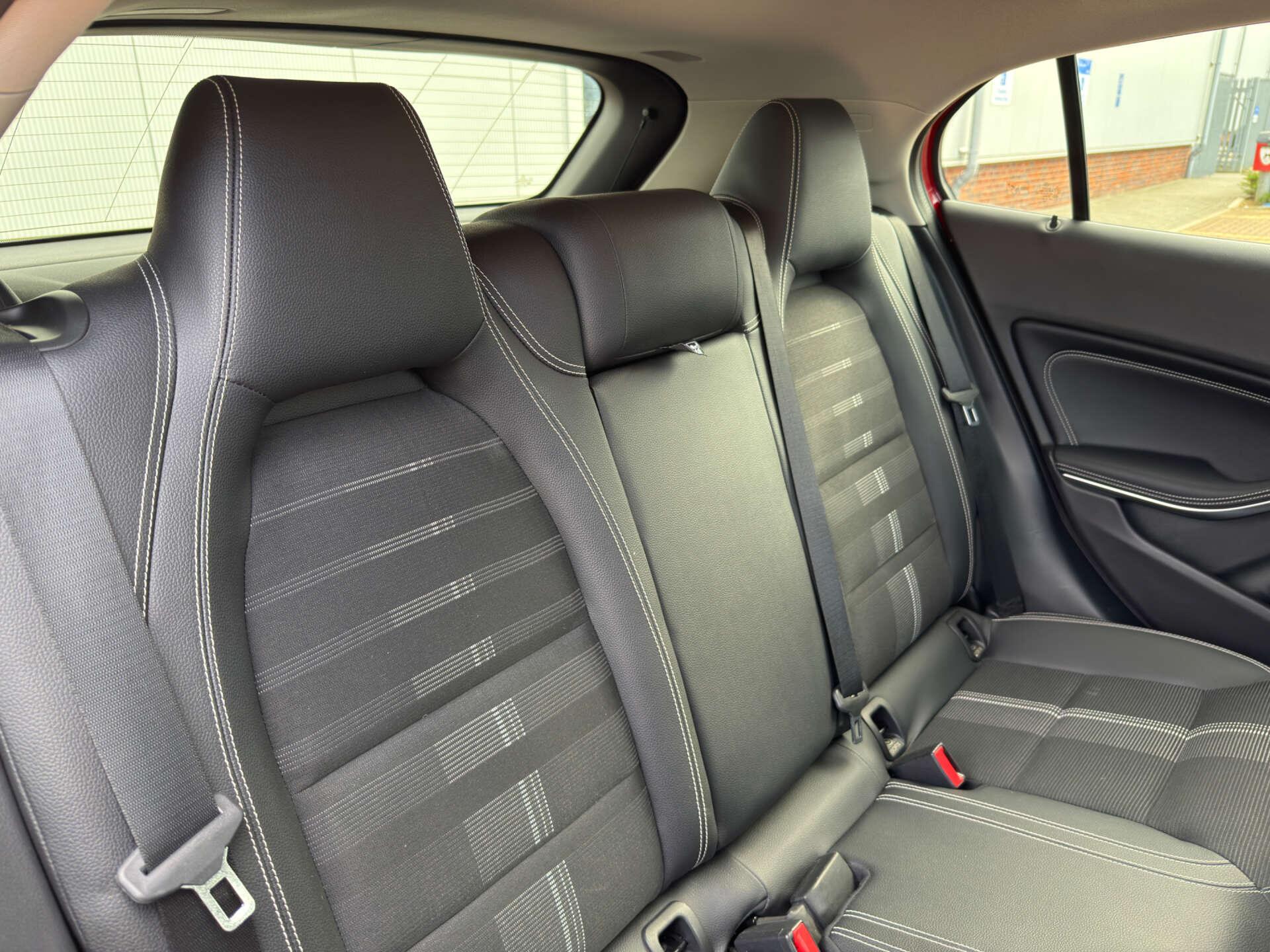 Mercedes-Benz GLA view 15