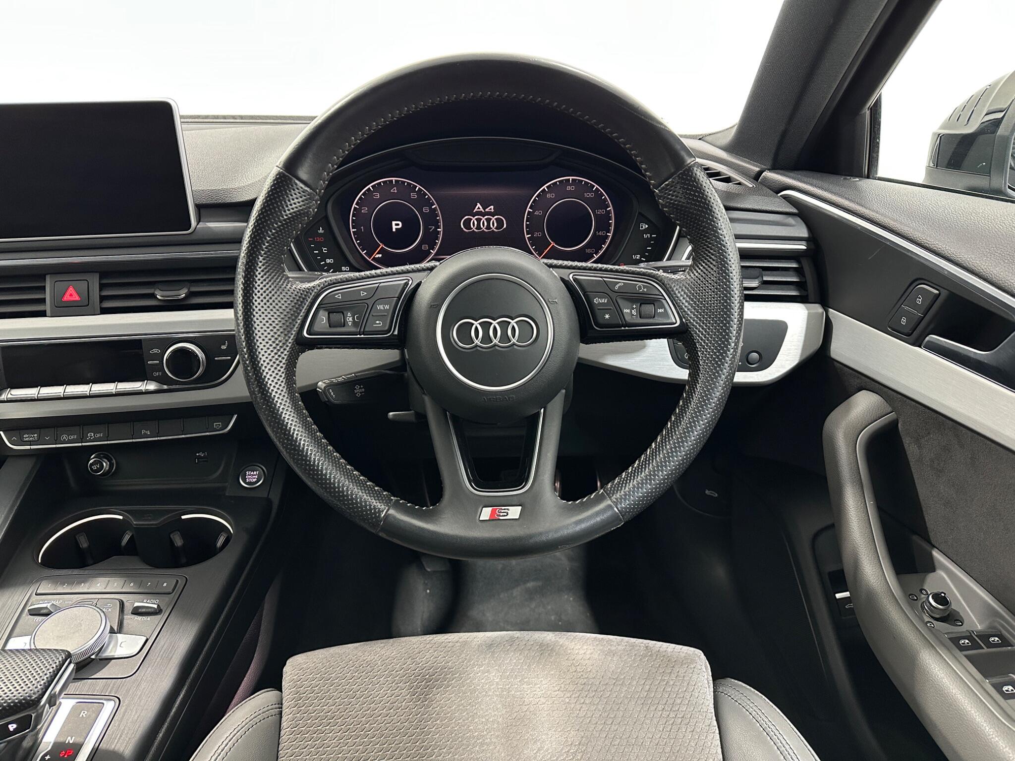 Audi A4 view 13