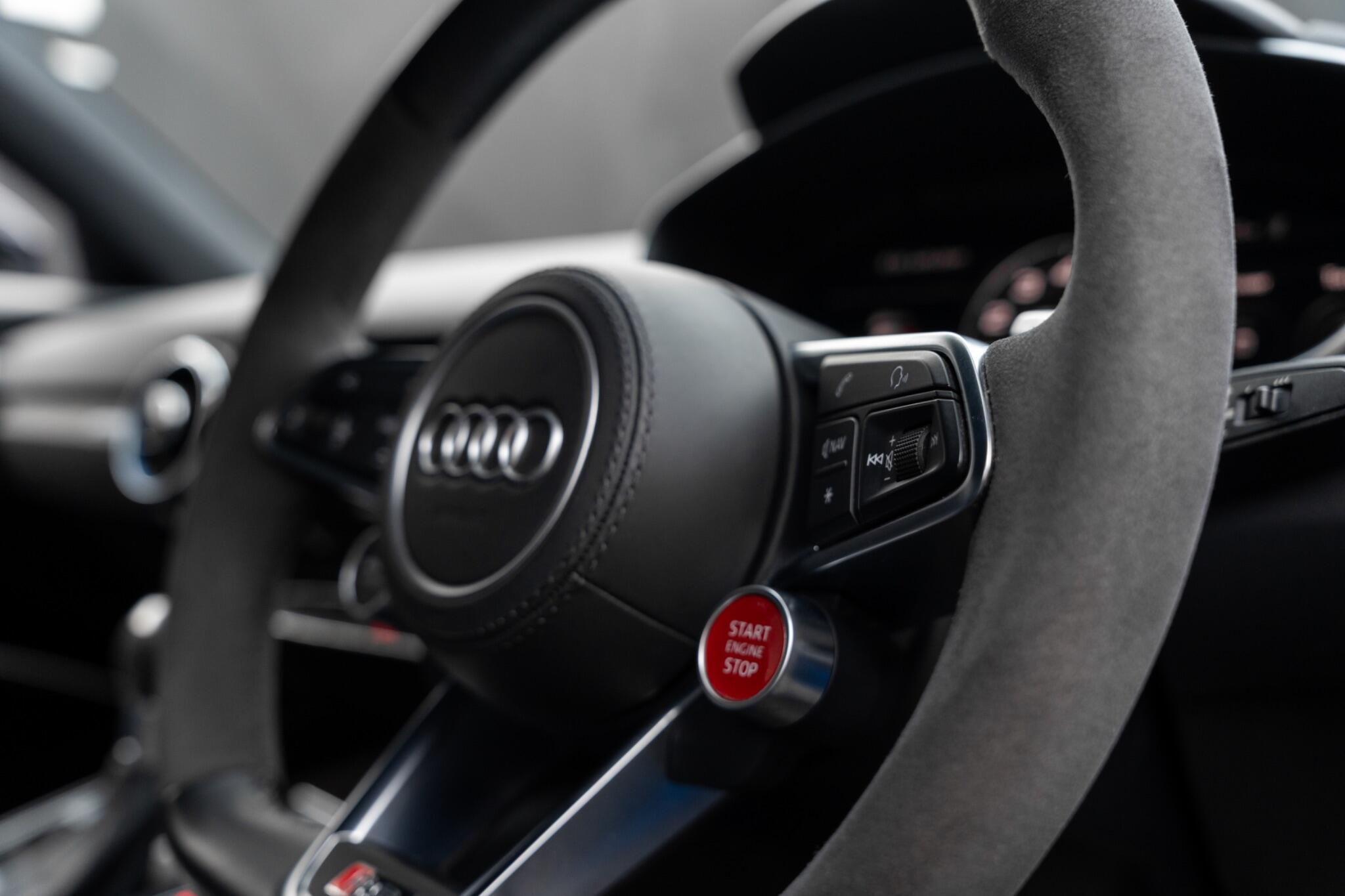 Audi TT RS view 28