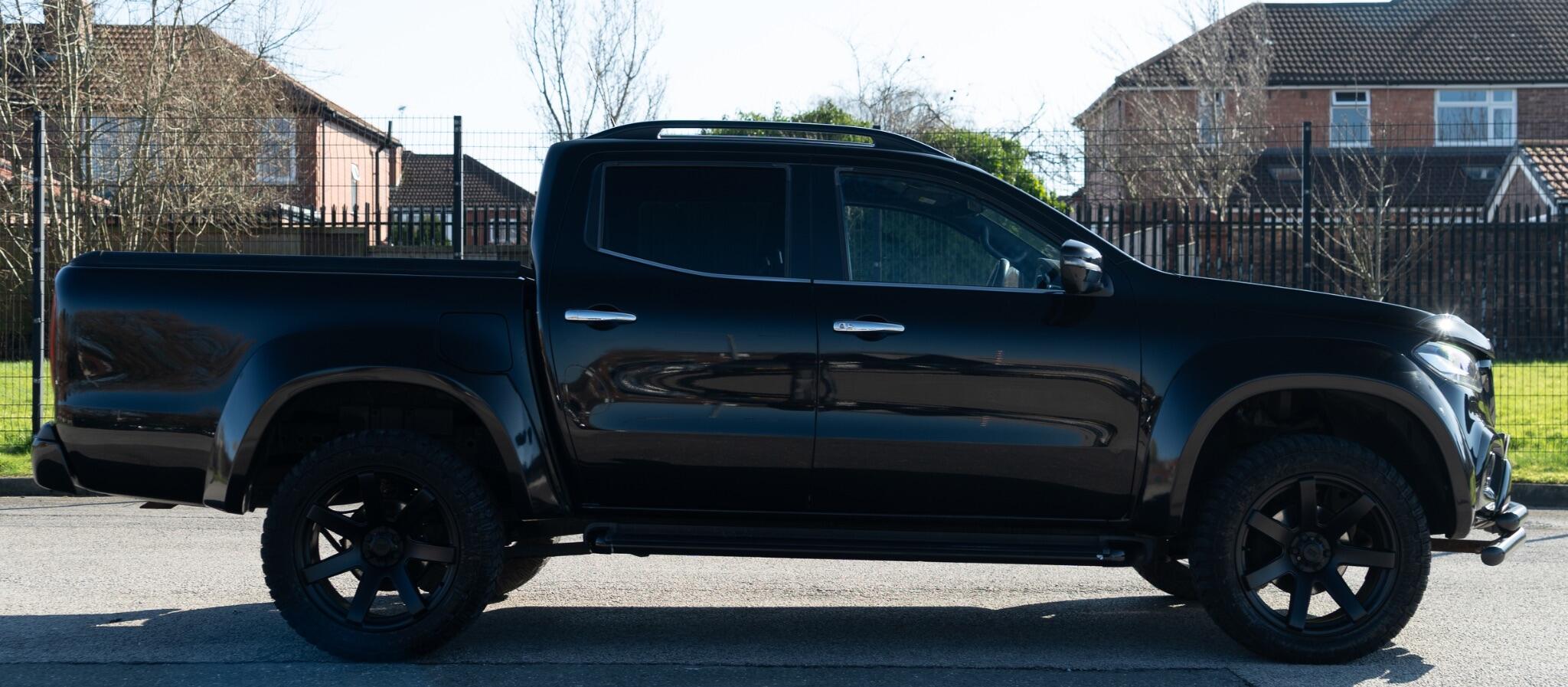 Mercedes-Benz X-Class view 15