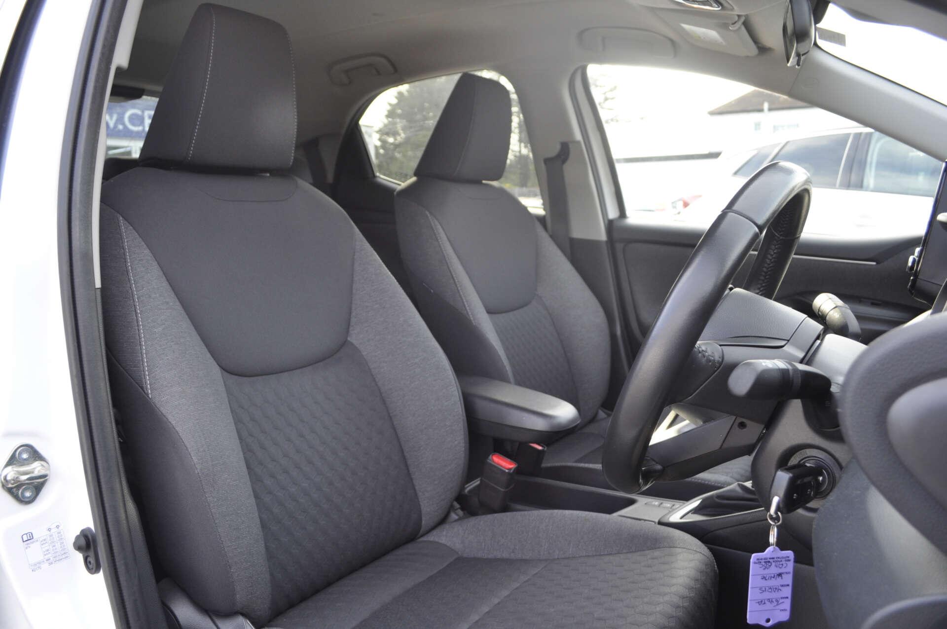 Toyota Yaris view 10