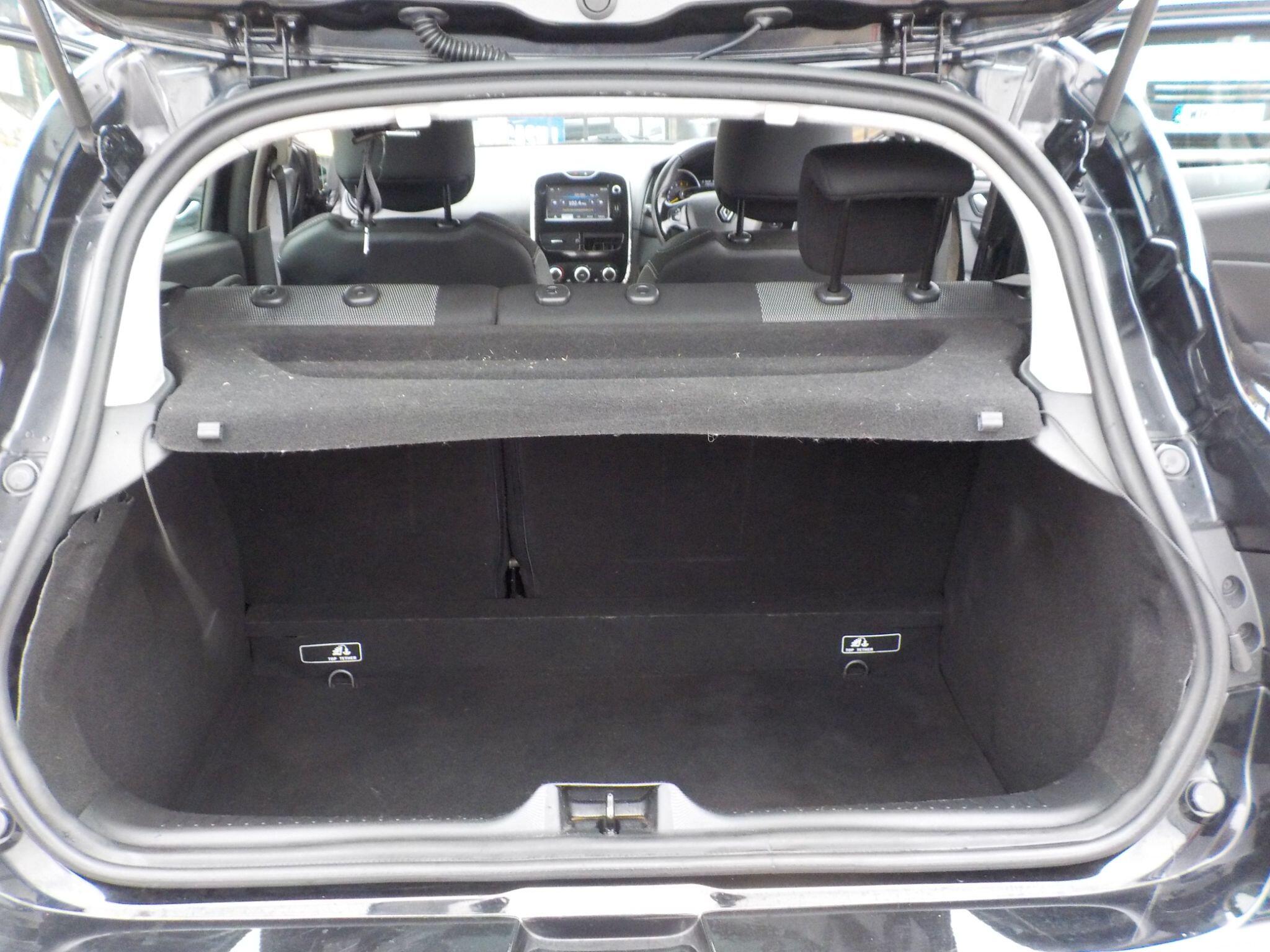 Renault Clio 1.2 16V Dynamique MediaNav Euro 5 5dr