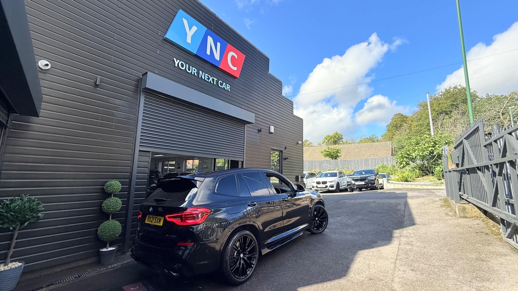 BMW X3 view 5
