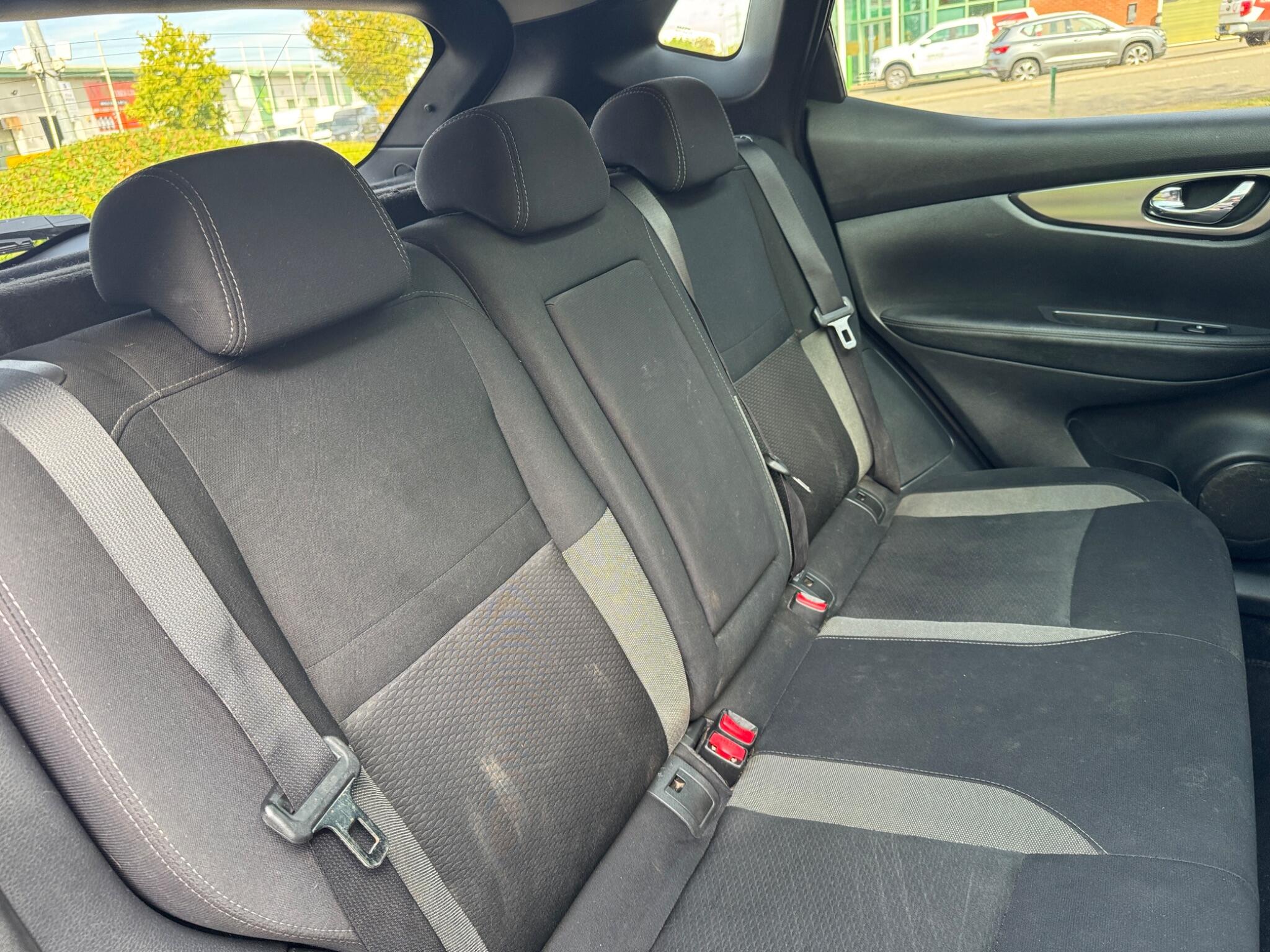 Nissan Qashqai view 25