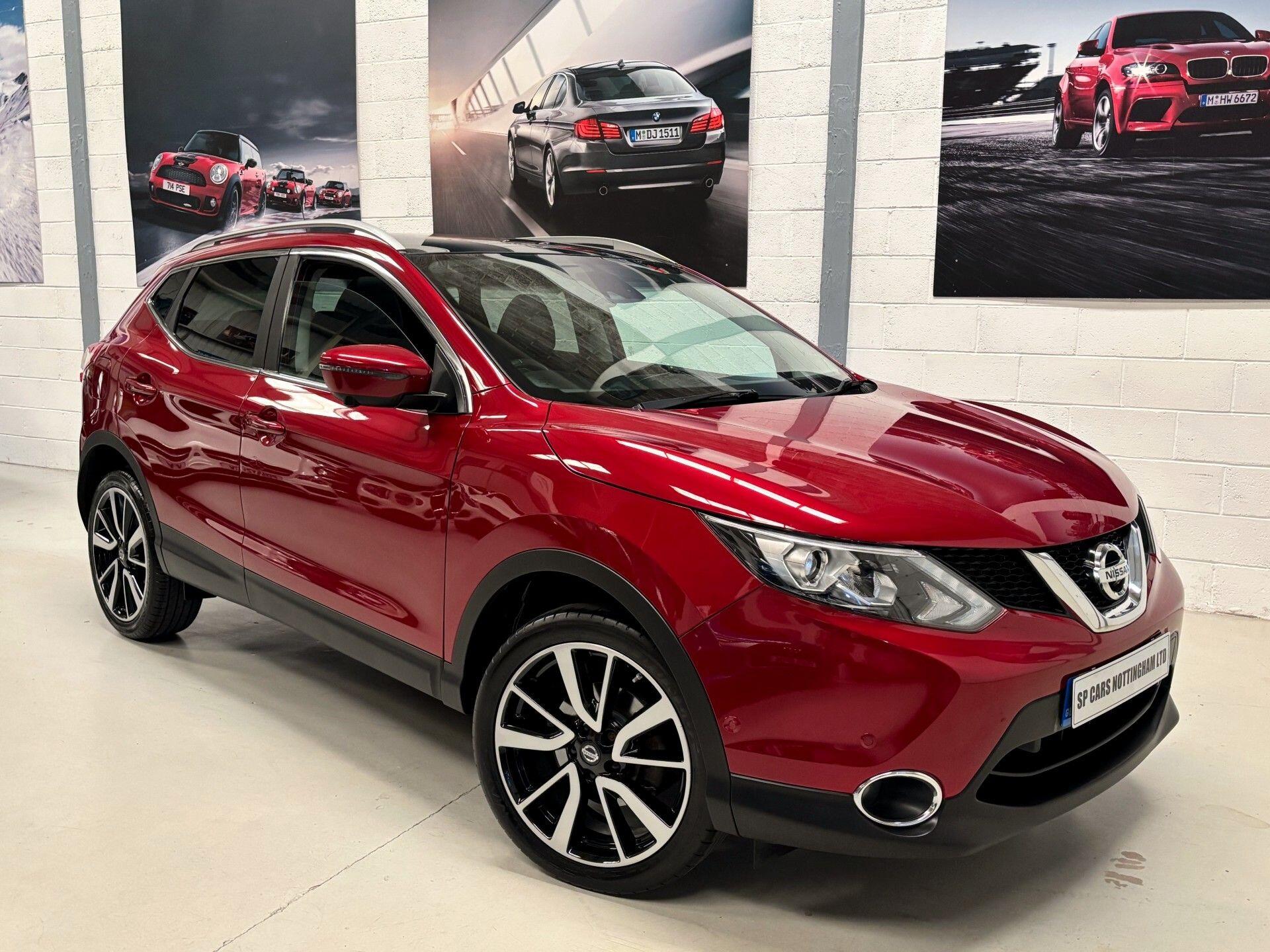 2016 Nissan Qashqai in Red for sale