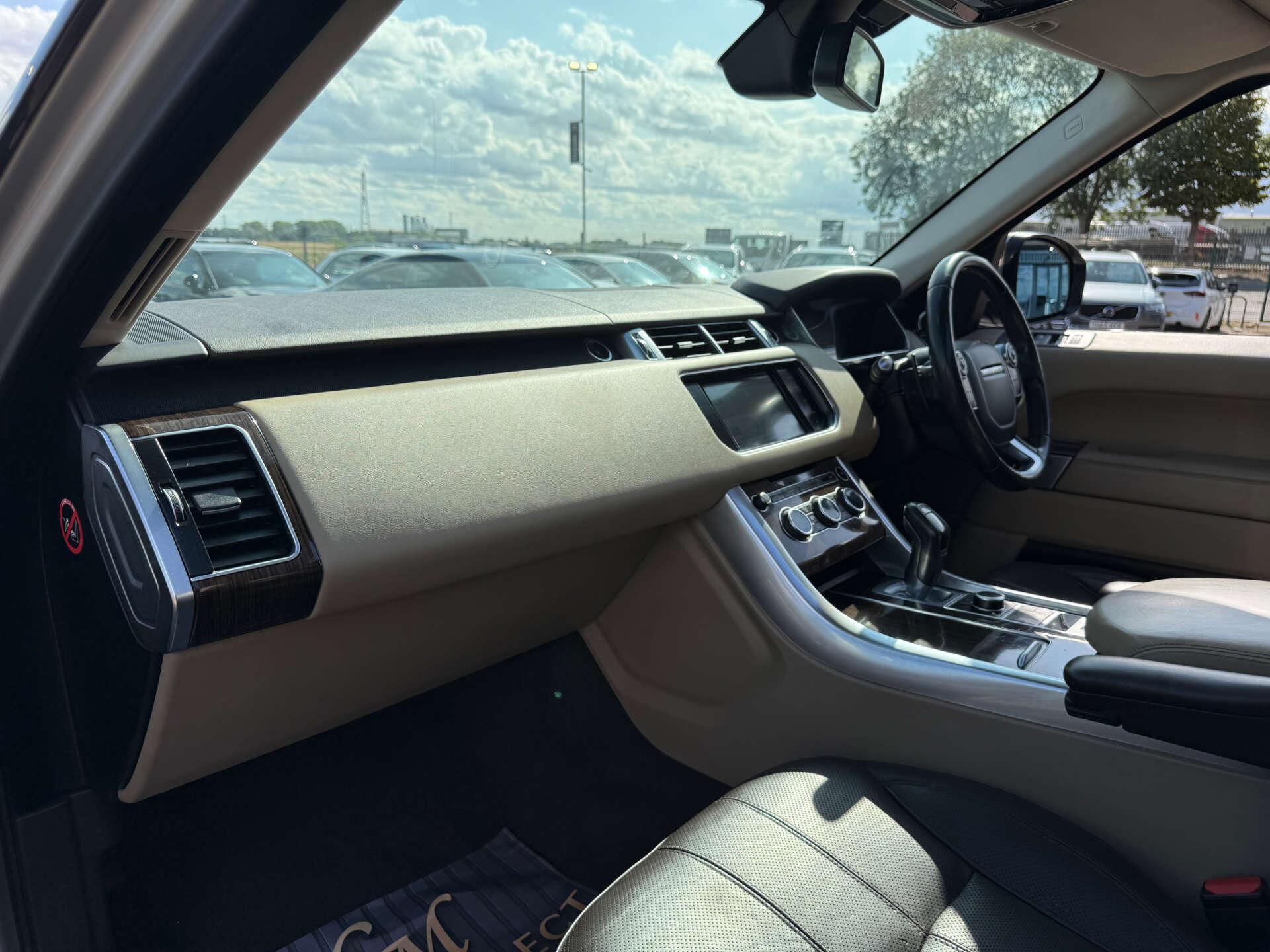 Land Rover Range Rover Sport view 72