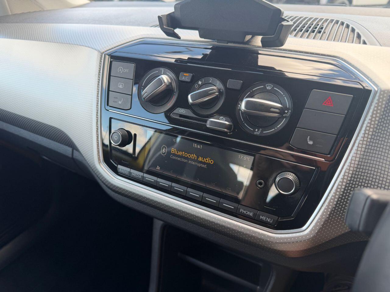 Volkswagen Up! view 13