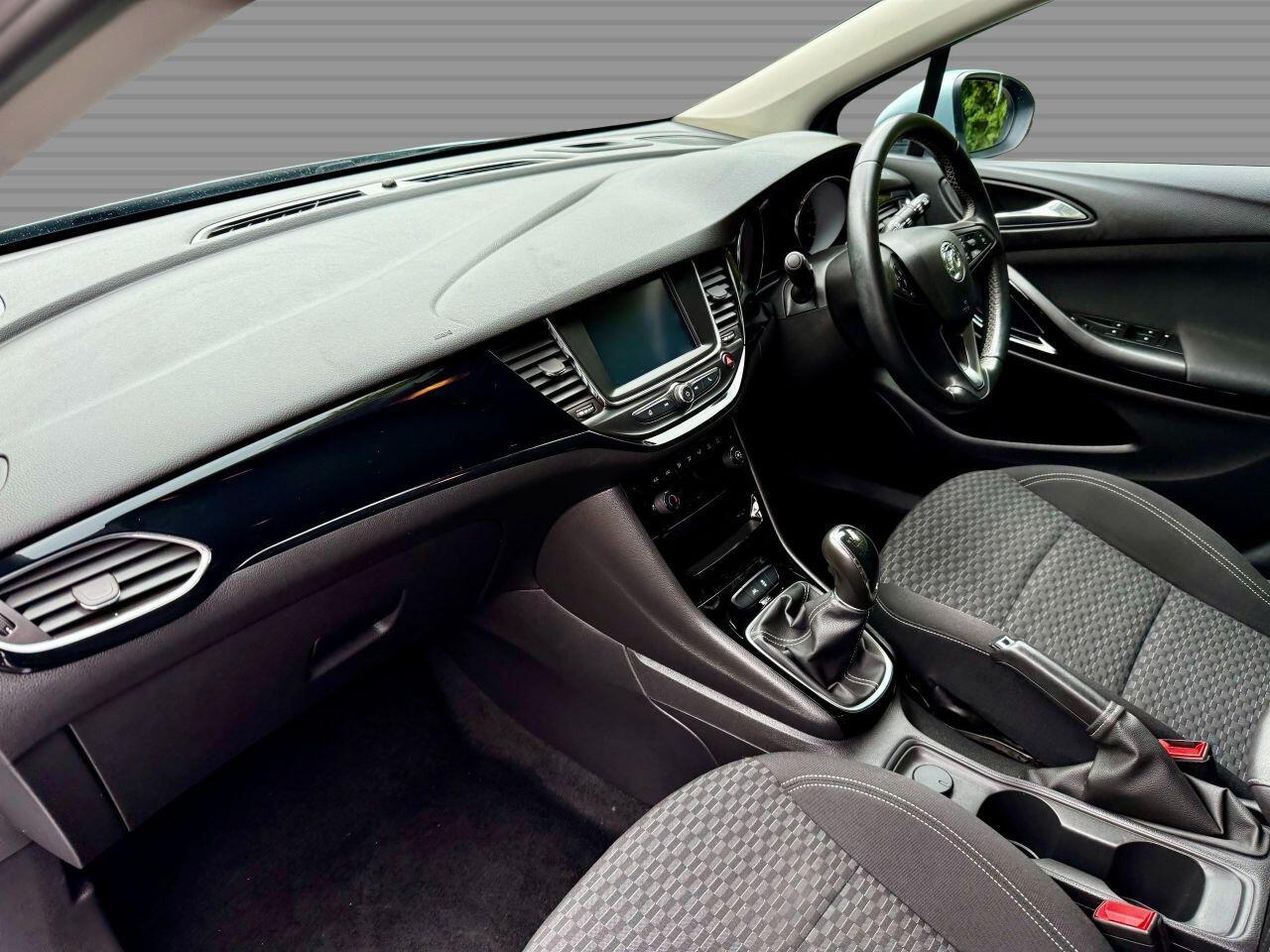 Vauxhall Astra view 20