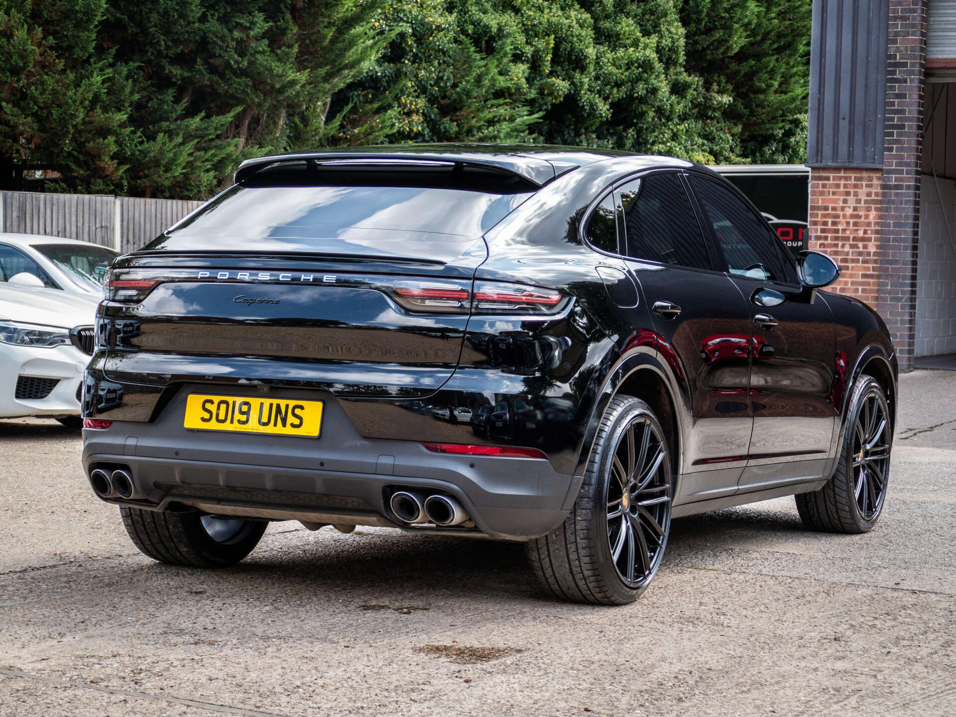 Porsche Cayenne view 17