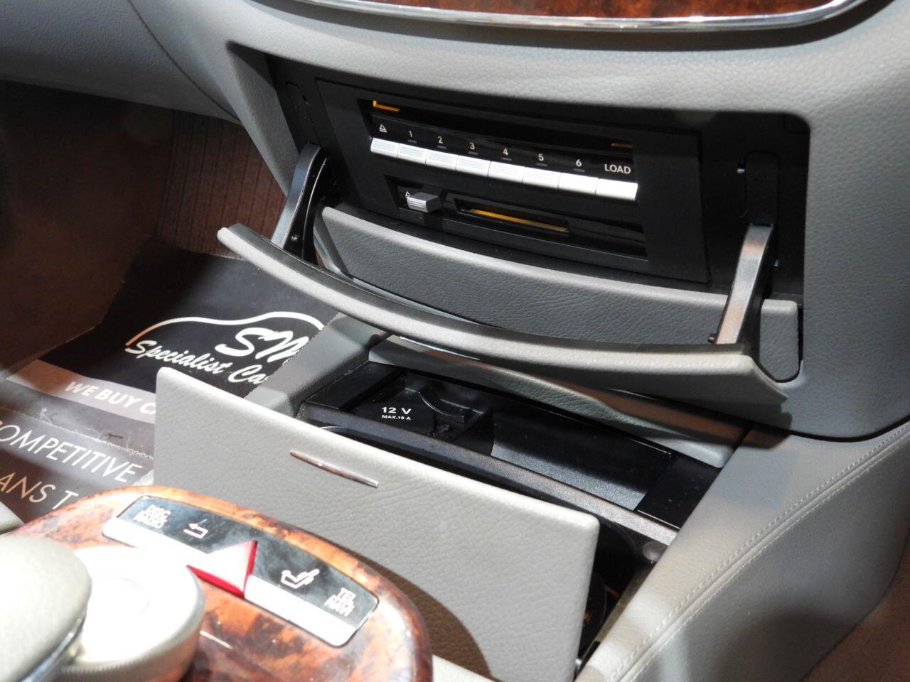 Mercedes-Benz S-Class view 43