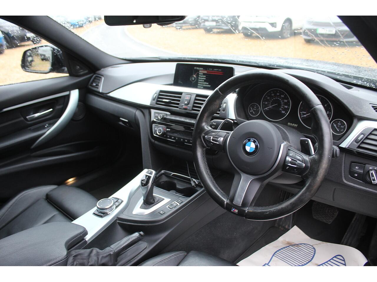 BMW 3 Series view 11