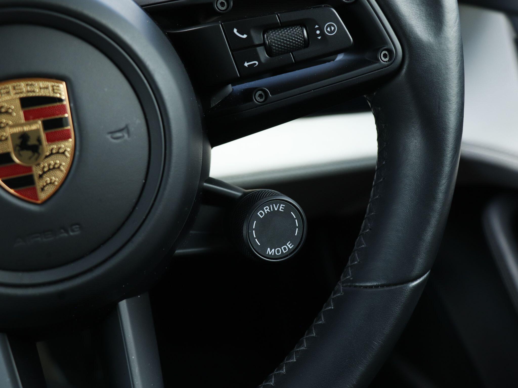 Porsche Taycan view 59