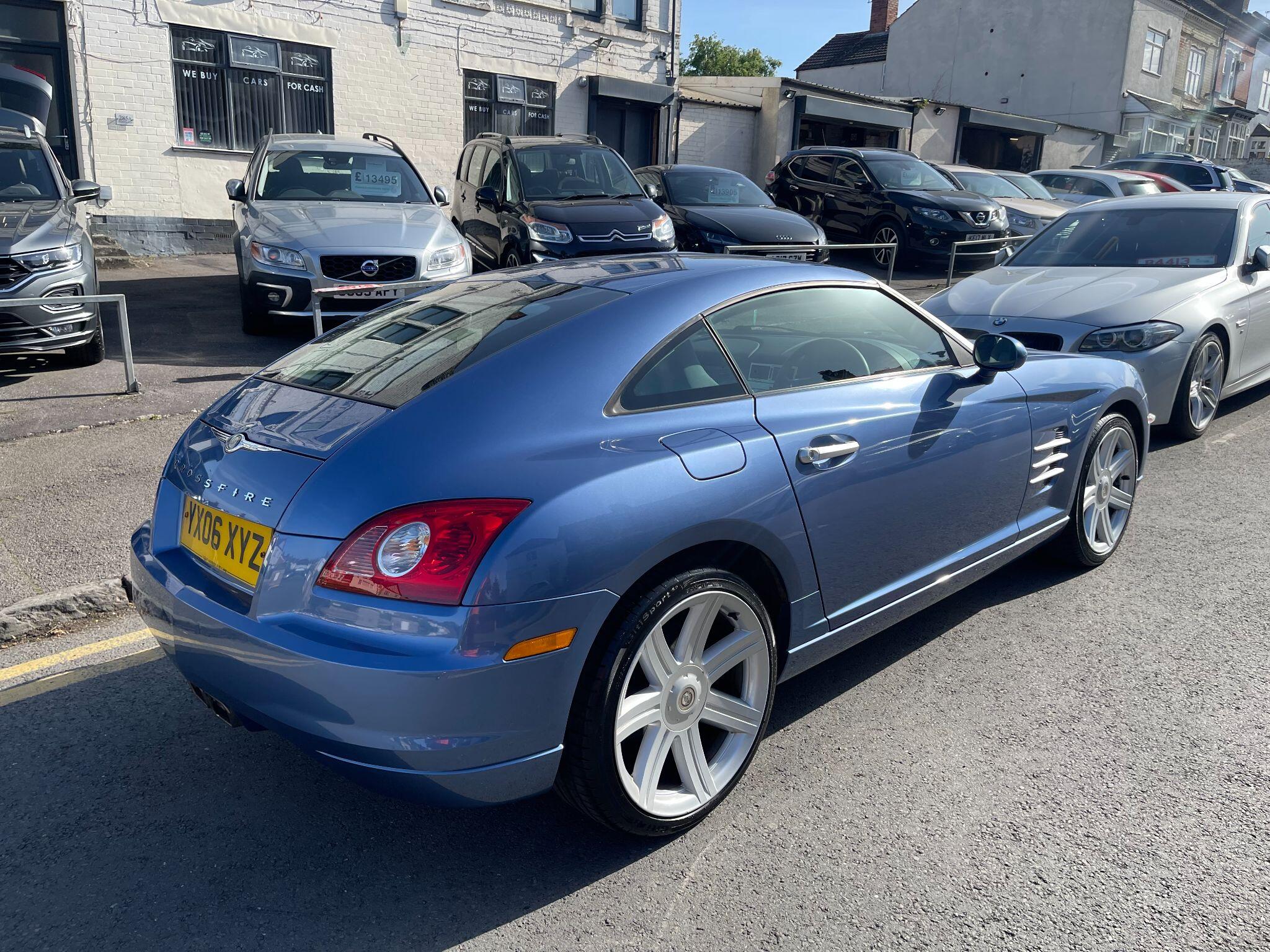 Chrysler Crossfire view 10