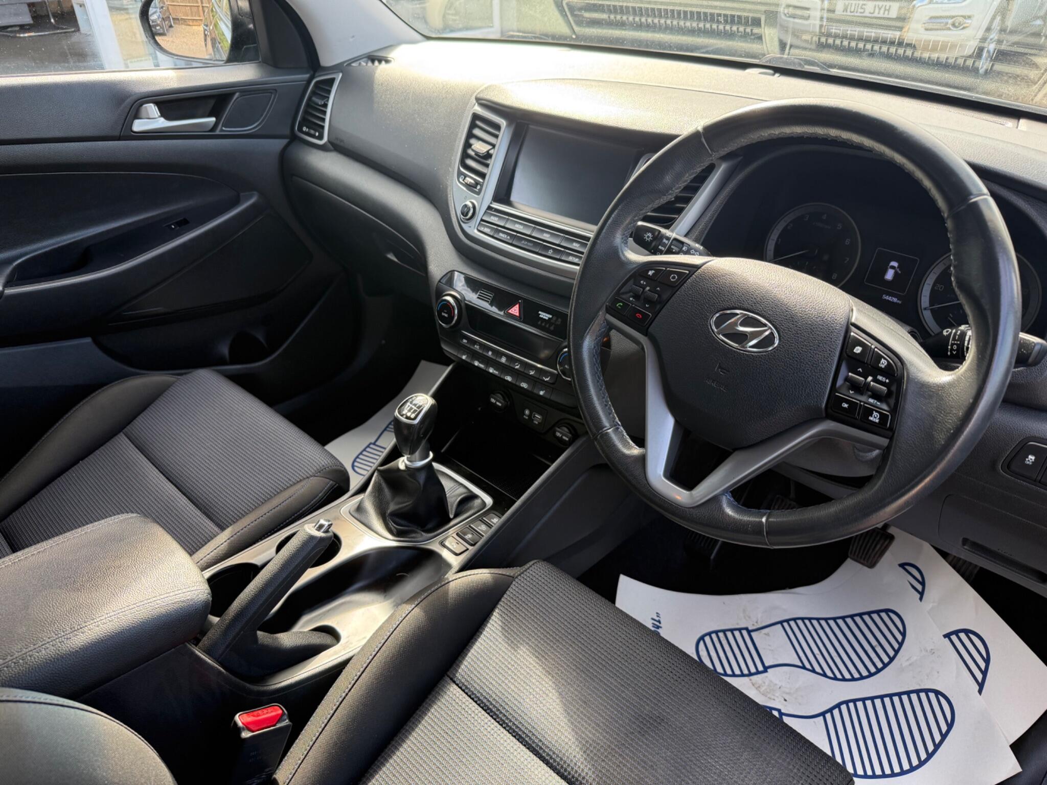 Hyundai Tucson view 9
