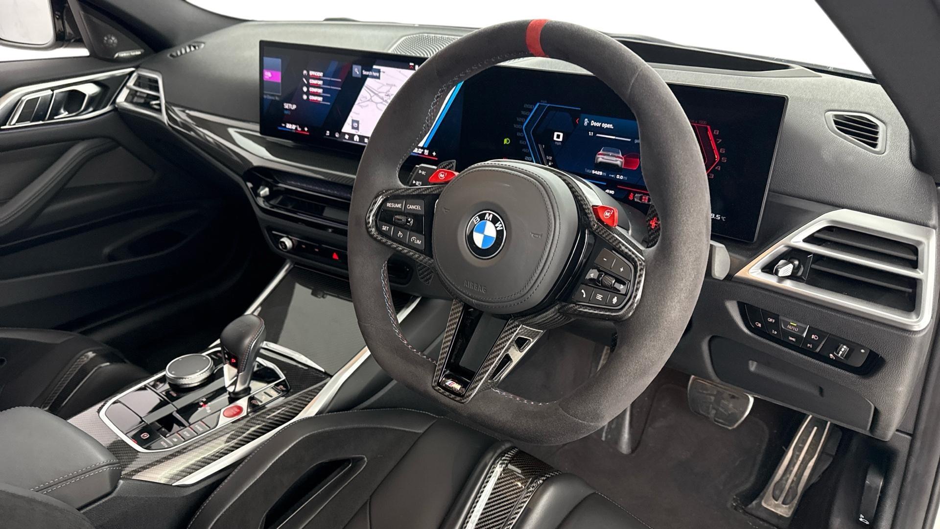 BMW M4 view 6