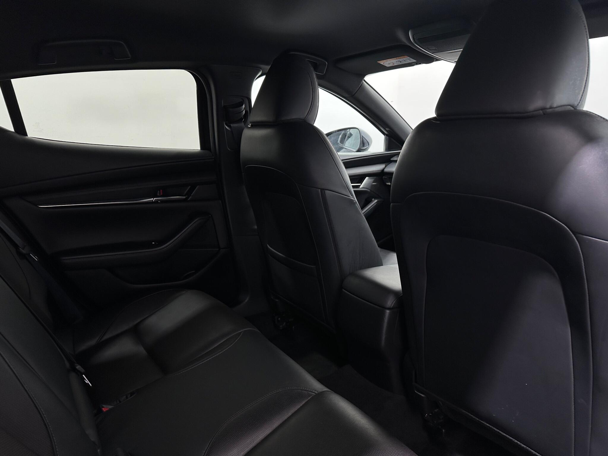 Mazda Mazda3 view 40