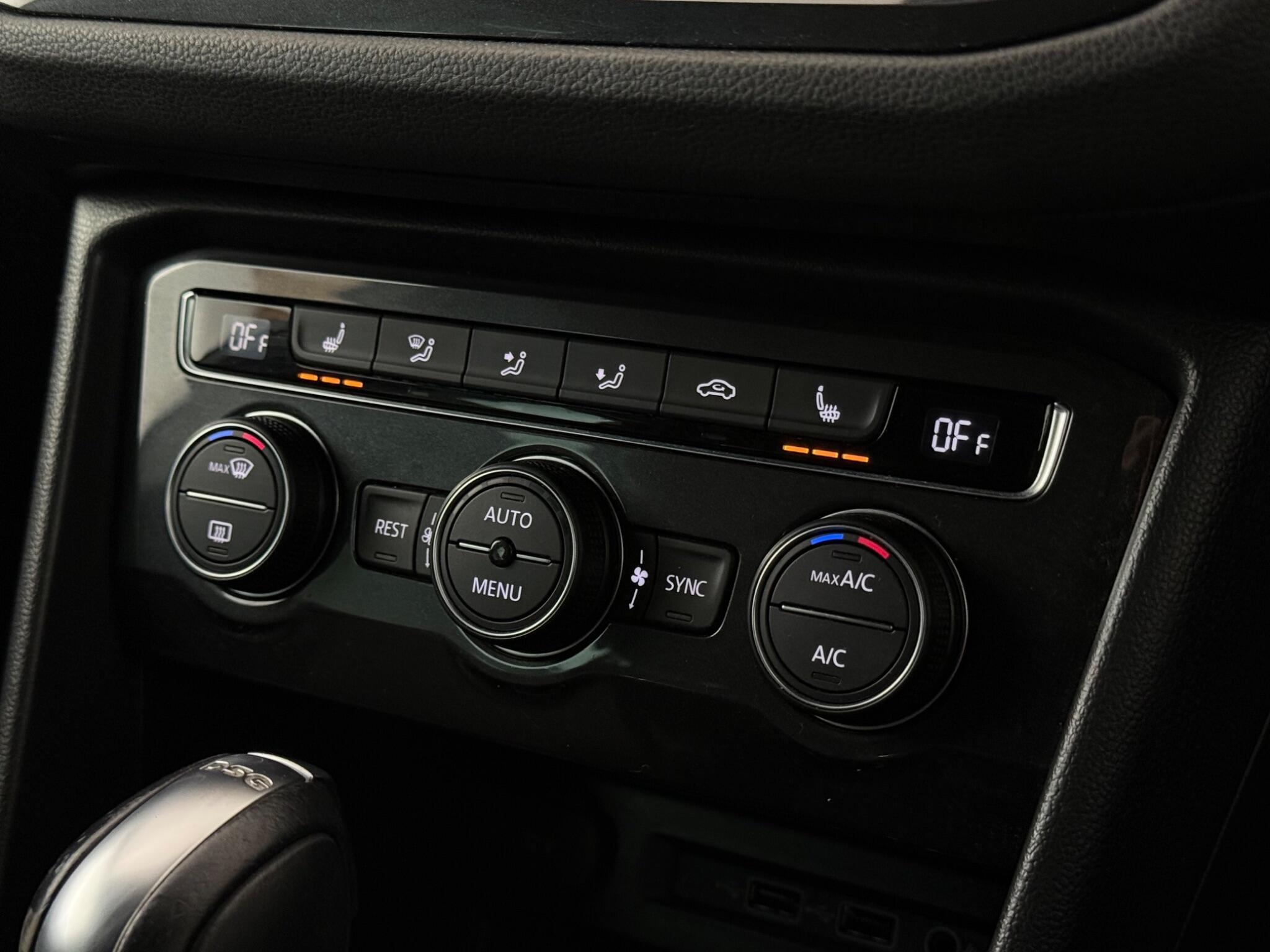 Volkswagen Tiguan view 21