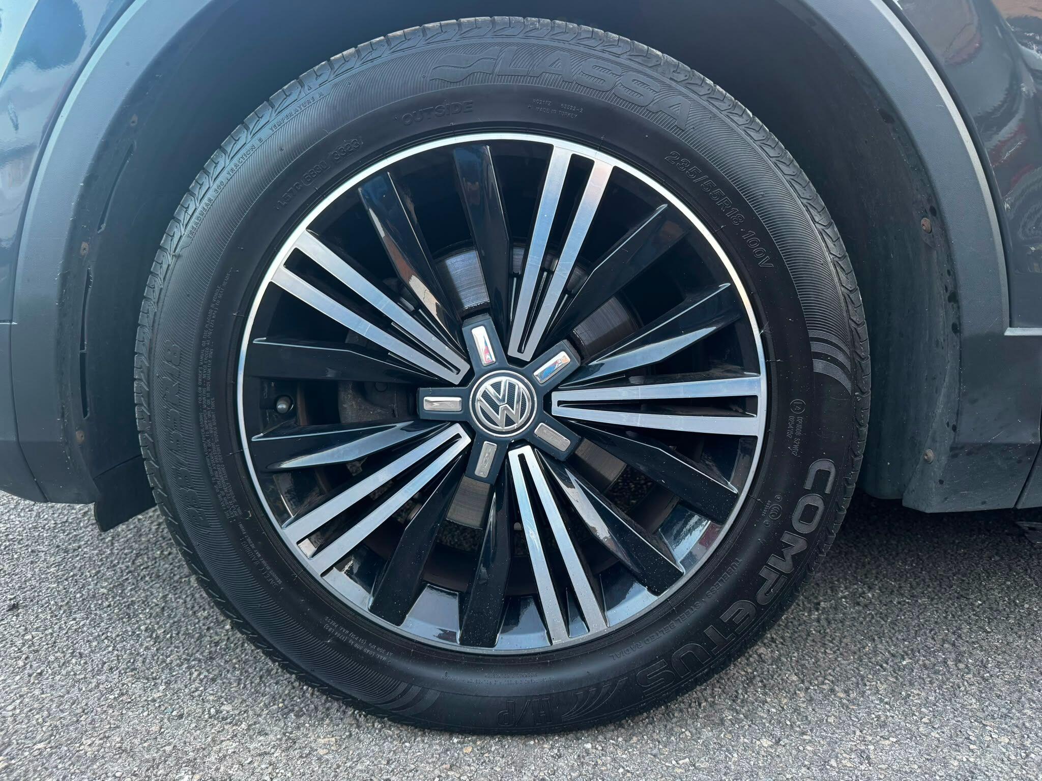Volkswagen Tiguan view 58