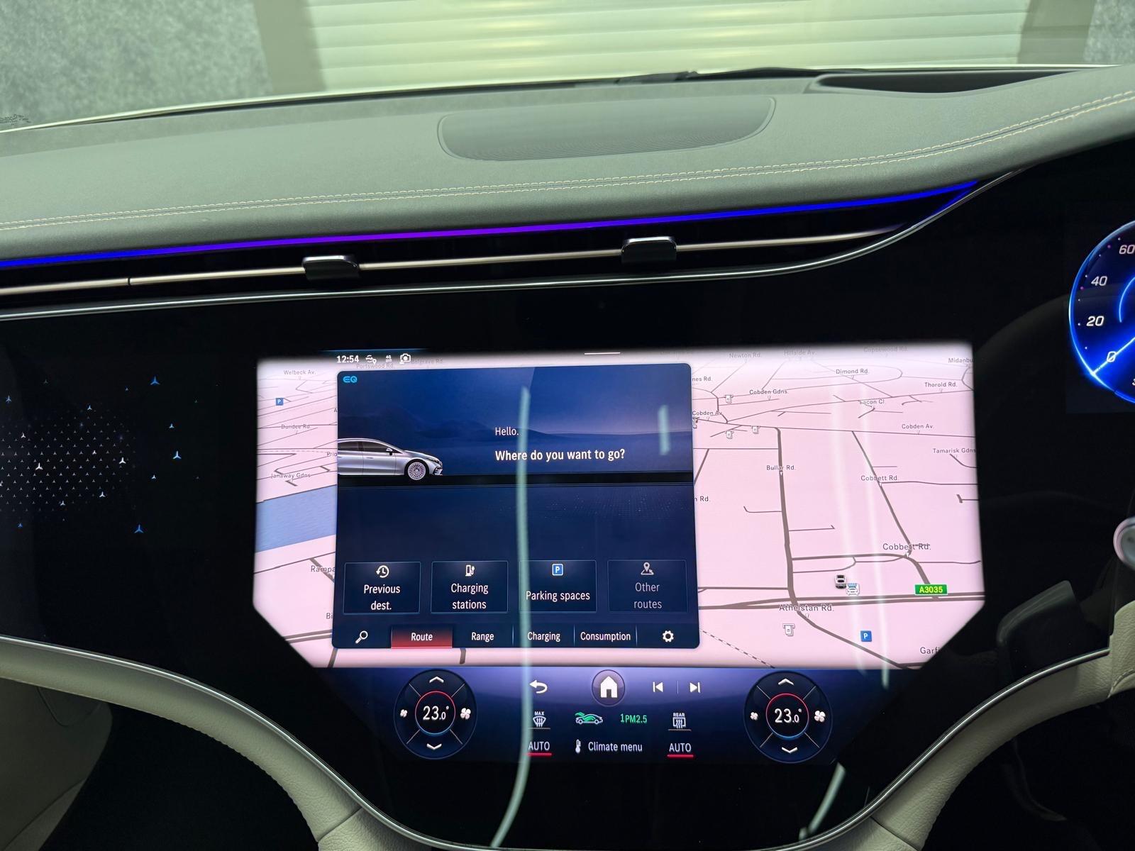 Mercedes-Benz Eqs view 27