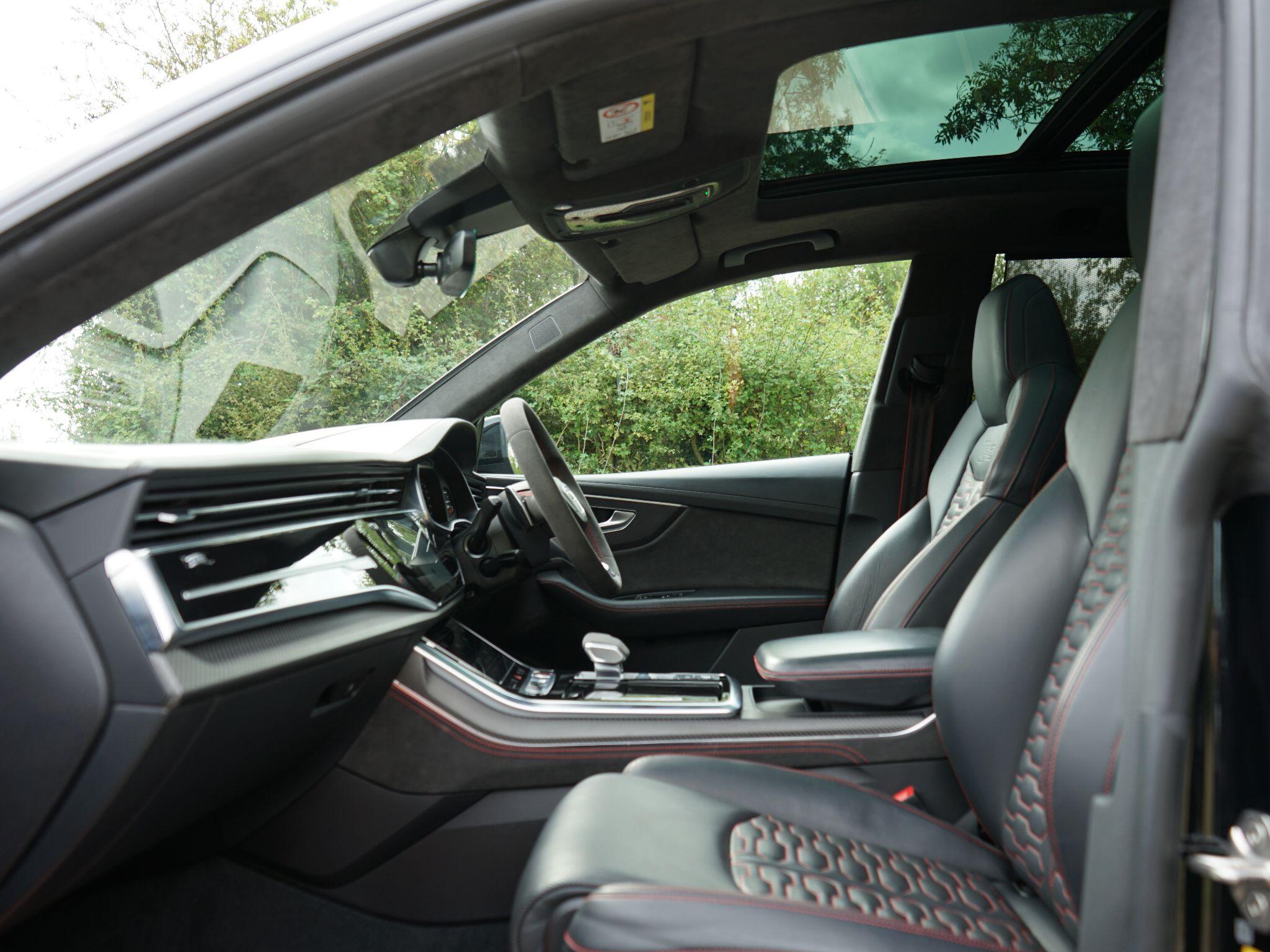 Audi RSQ8 view 3